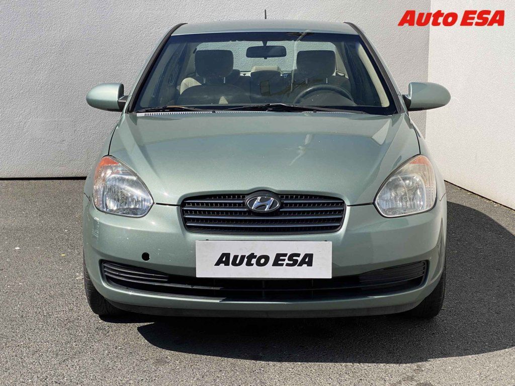 Hyundai Accent, 1.5 CRDi,1.maj,ČR,TZ - fotka 2