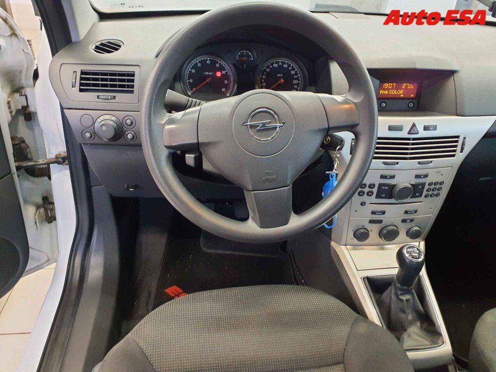 Opel Astra, 1.4i,ČR - fotka 3