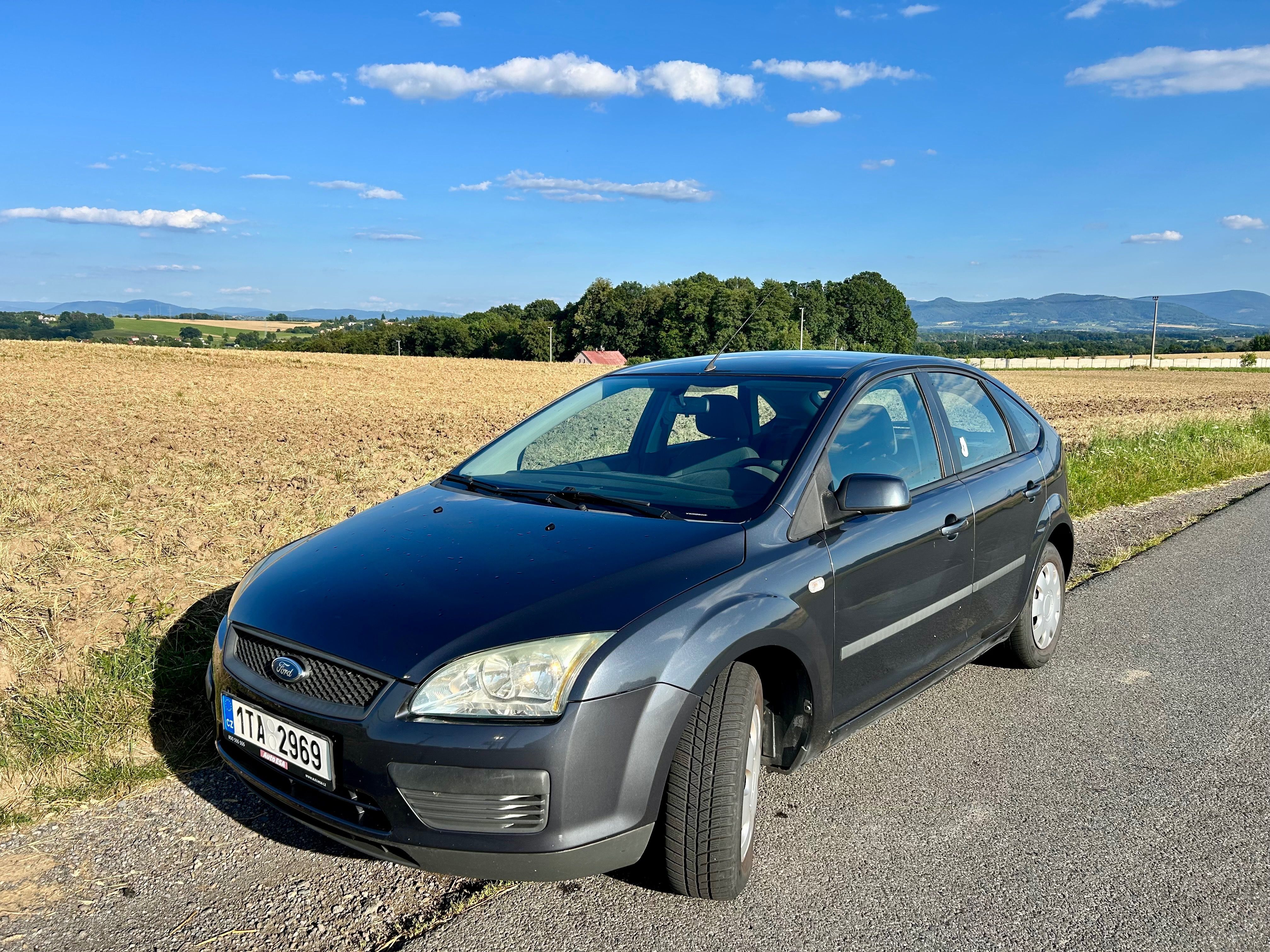 Ford Focus, 1.8 benzín na dojezd - fotka 2