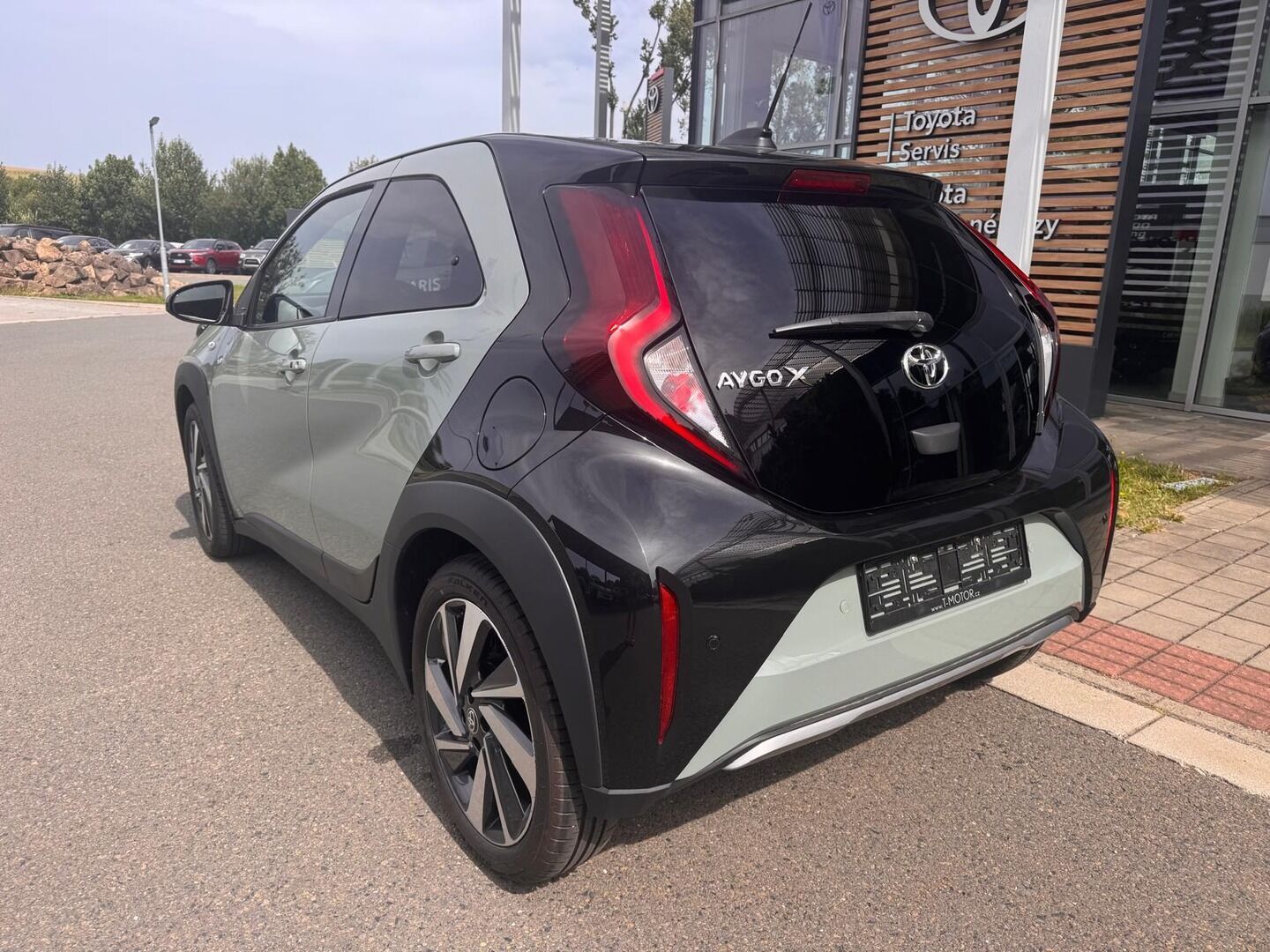 Toyota Aygo, 1,0 Executive Smart - fotka 6