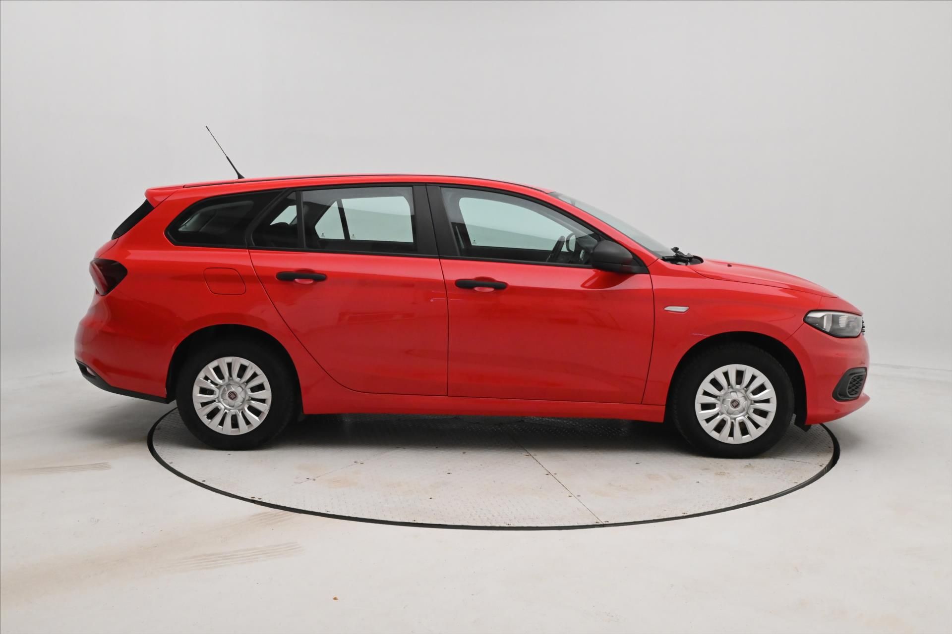 Fiat Tipo, 1,3 MultiJet 70kW nová STK Zár - fotka 4