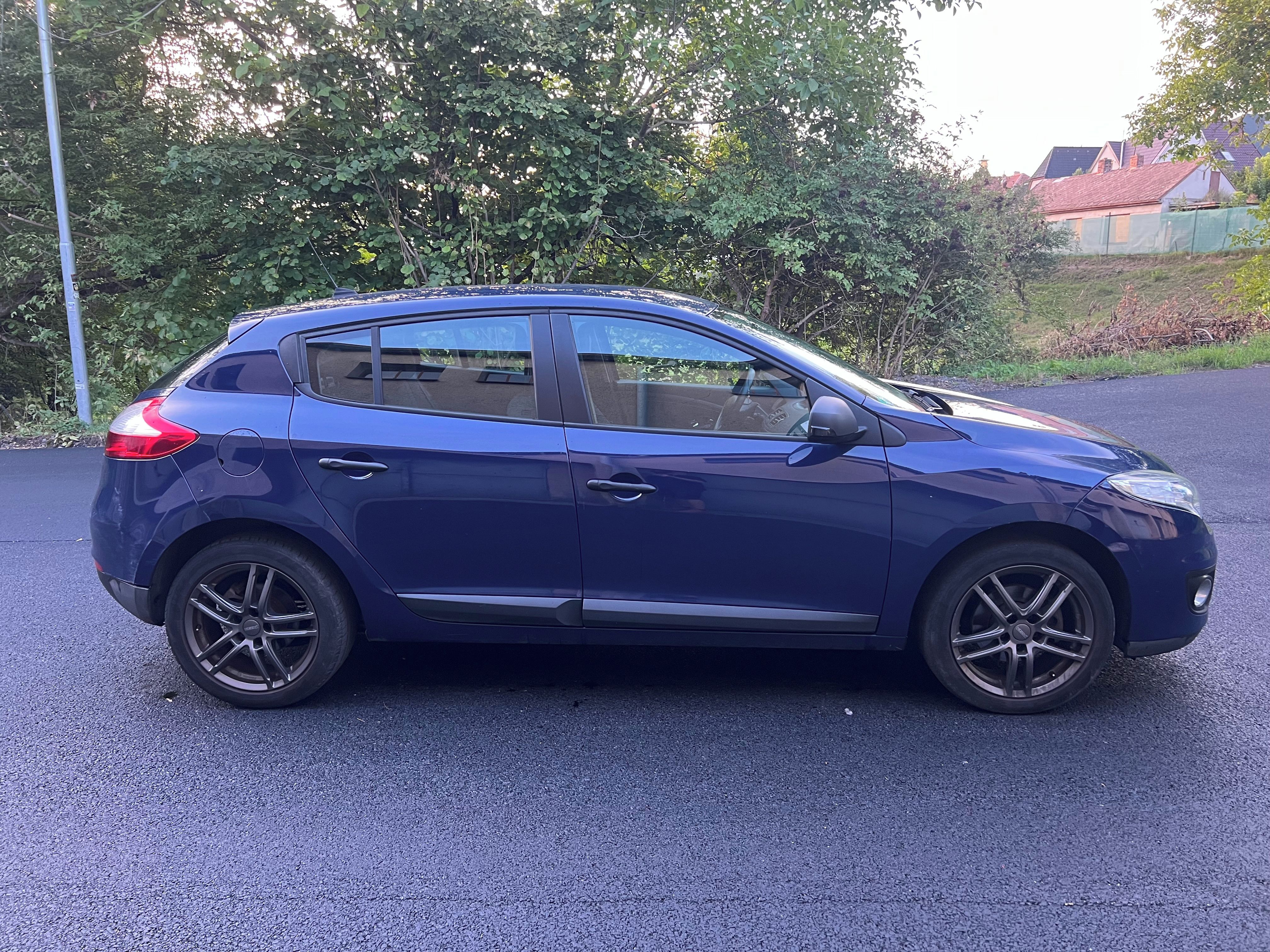 Renault Mégane, 2012 - 1.6 16V TomTom navigace - fotka 6