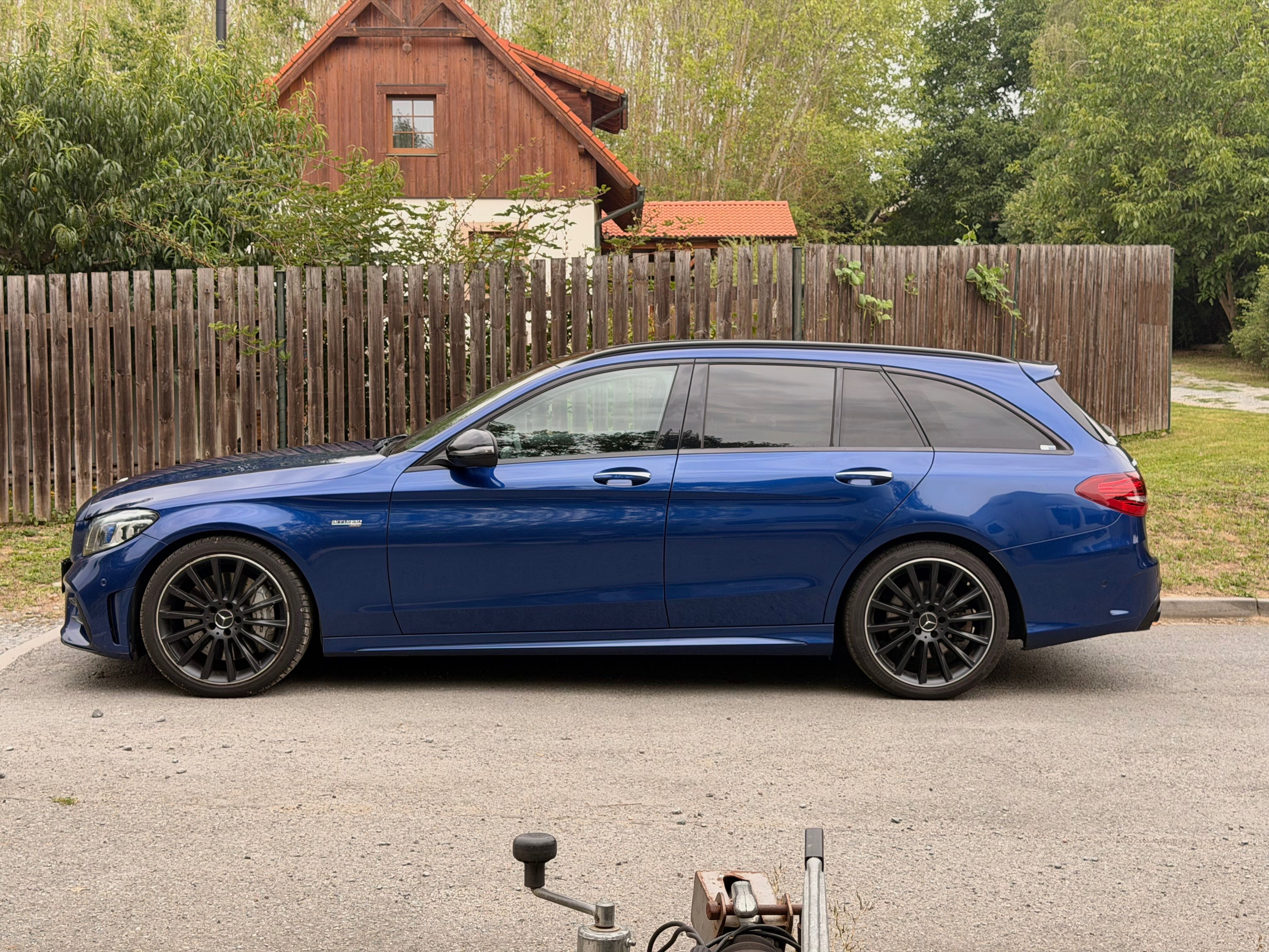 Mercedes-Benz Třídy C - fotka 5