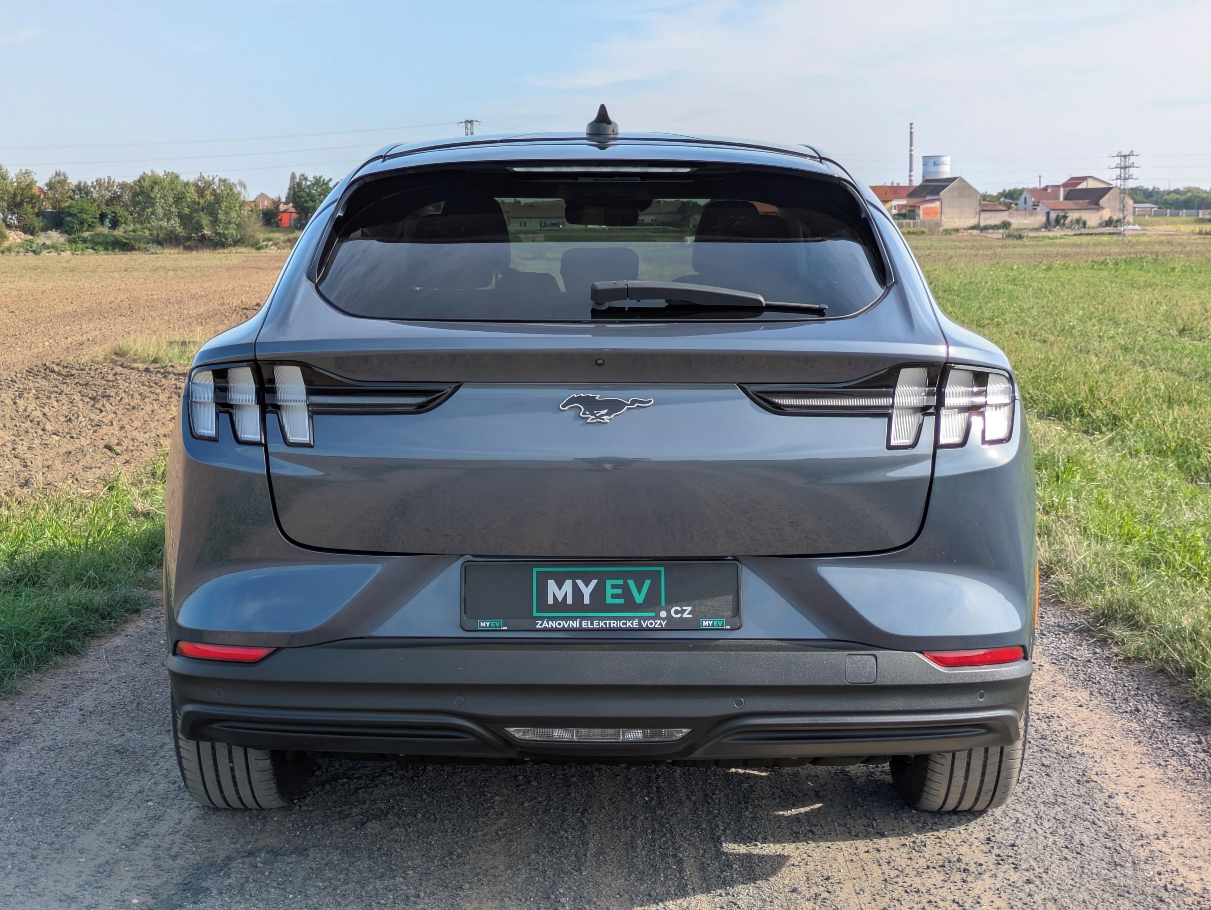 Ford Mustang Mach-E, 99kWh, ER Premium RWD, SOH 93% - fotka 6