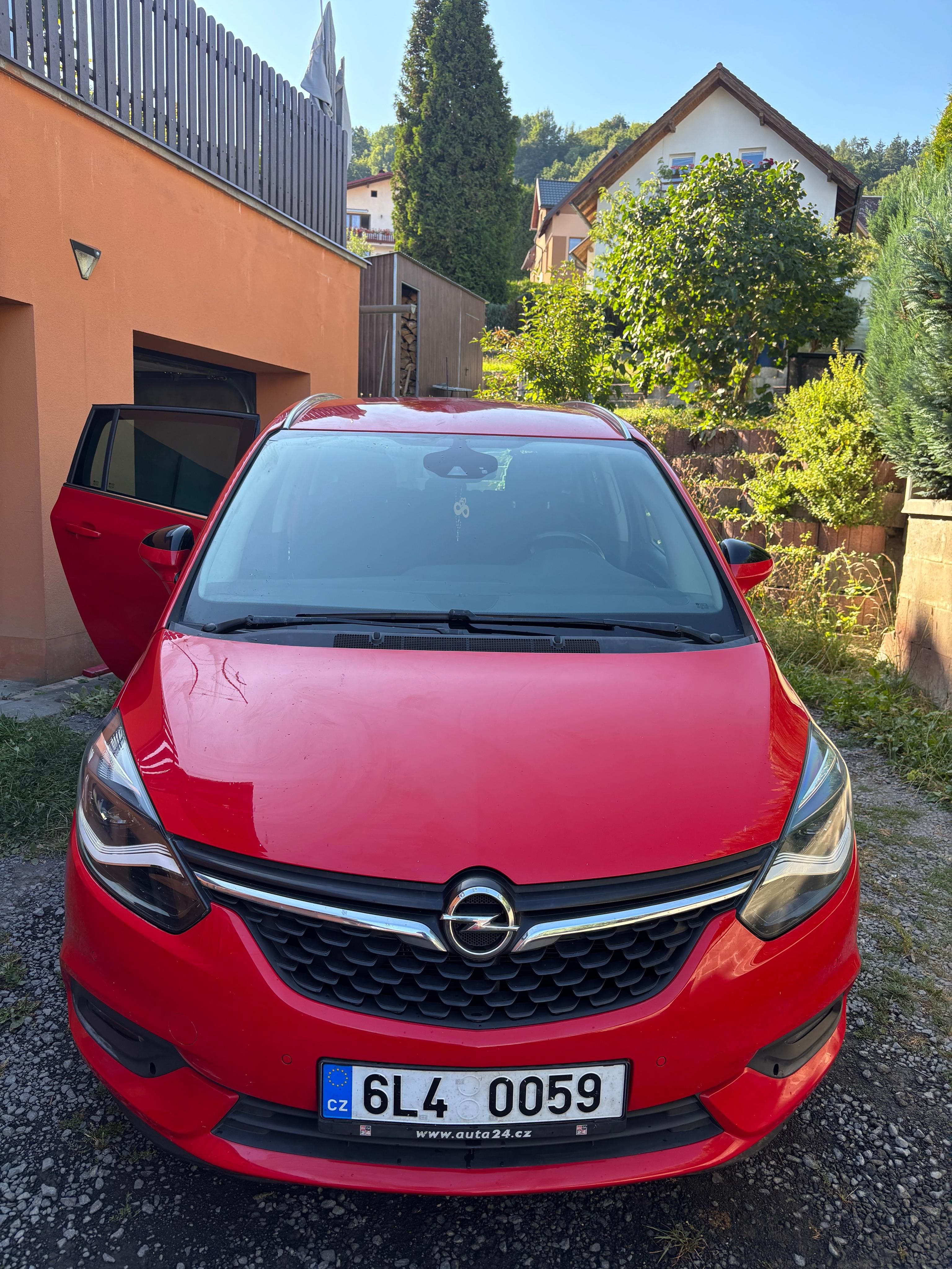 Opel Zafira, 2.0