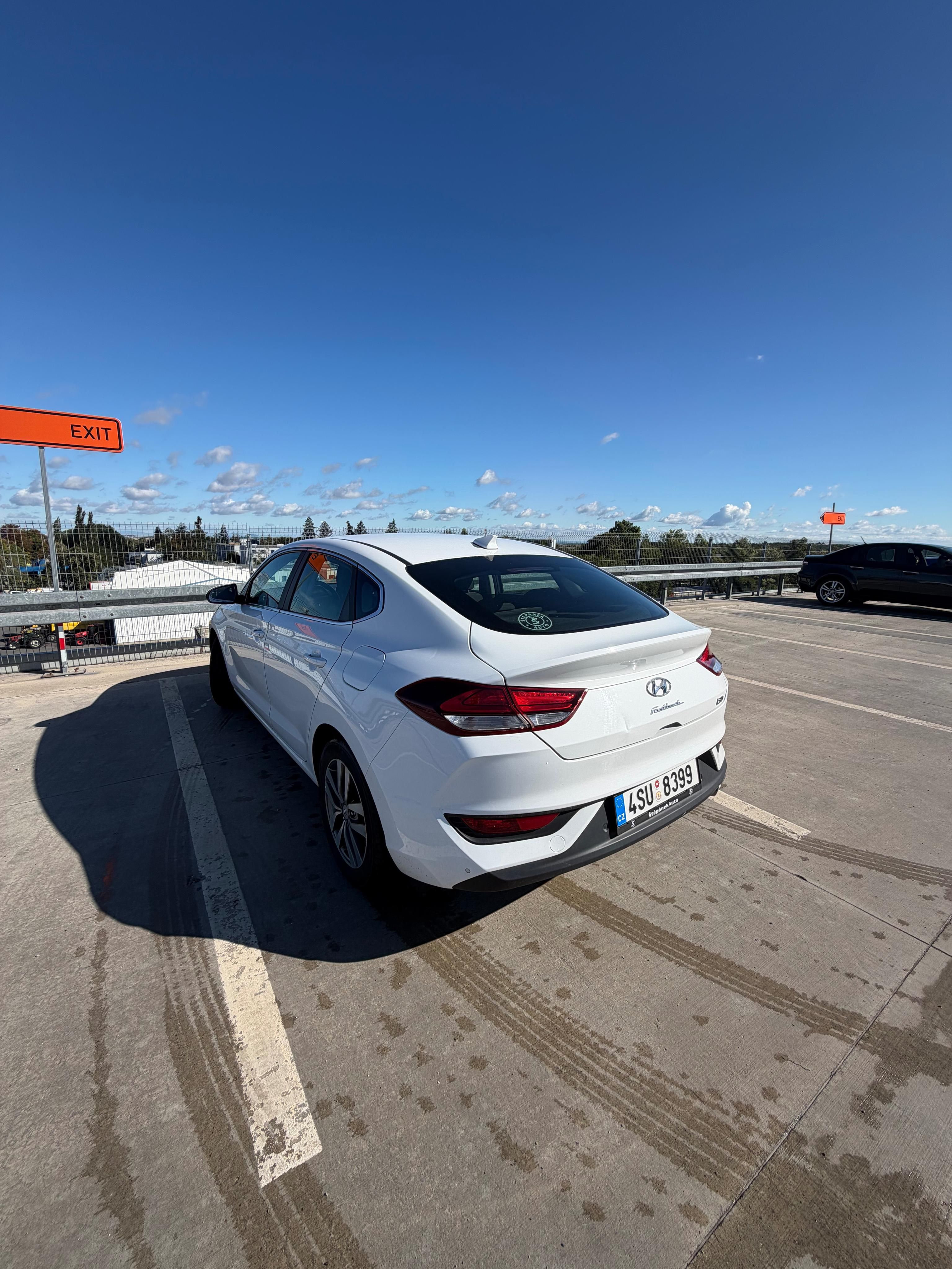 Hyundai i30, Hyundai i30 fastback 1.0 T-GDI - fotka 6