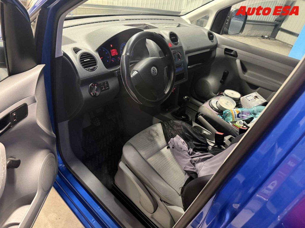 Volkswagen Caddy, 1.6i,ČR - fotka 3