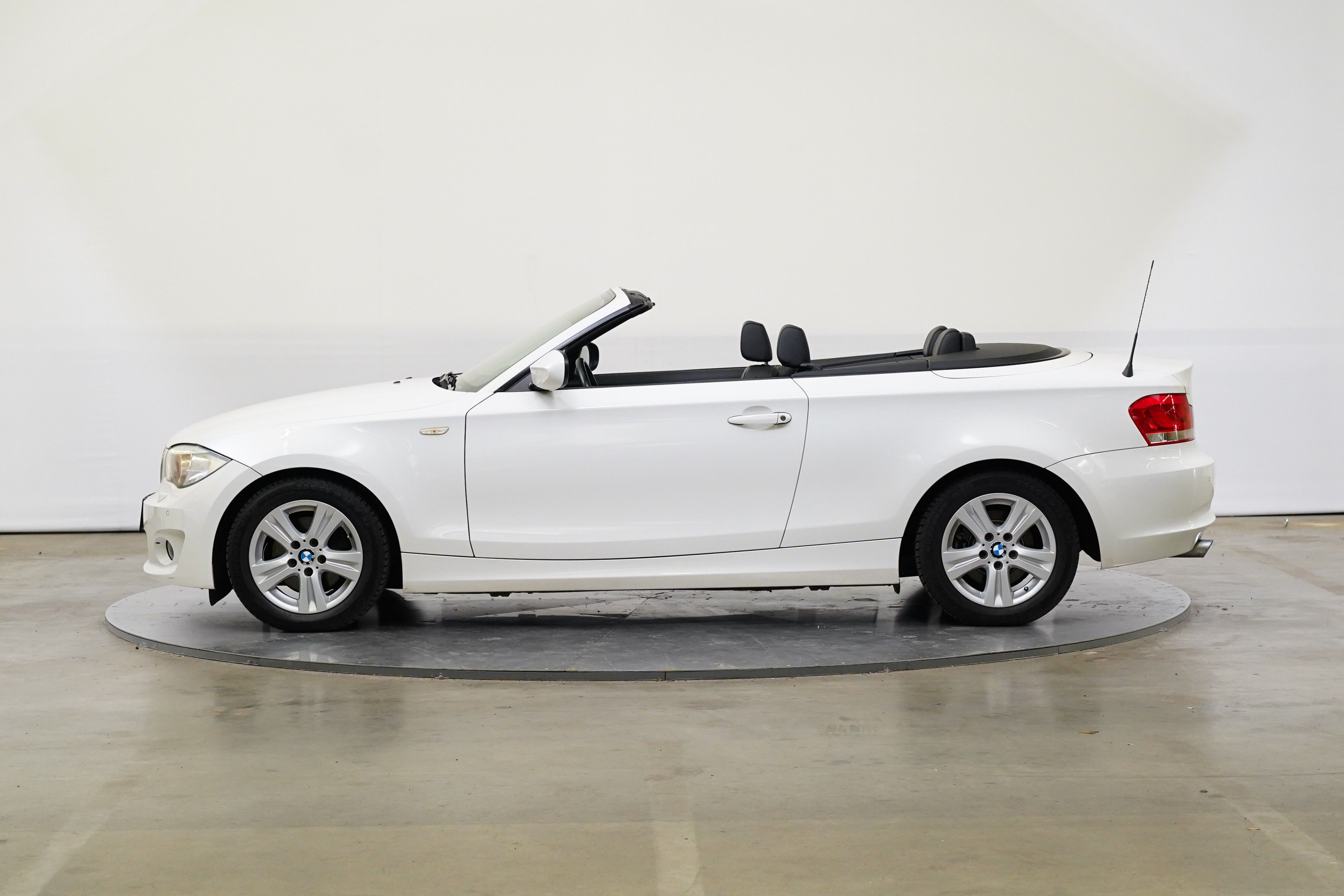 BMW Řada 1, d 130 kW Cabrio - fotka 3