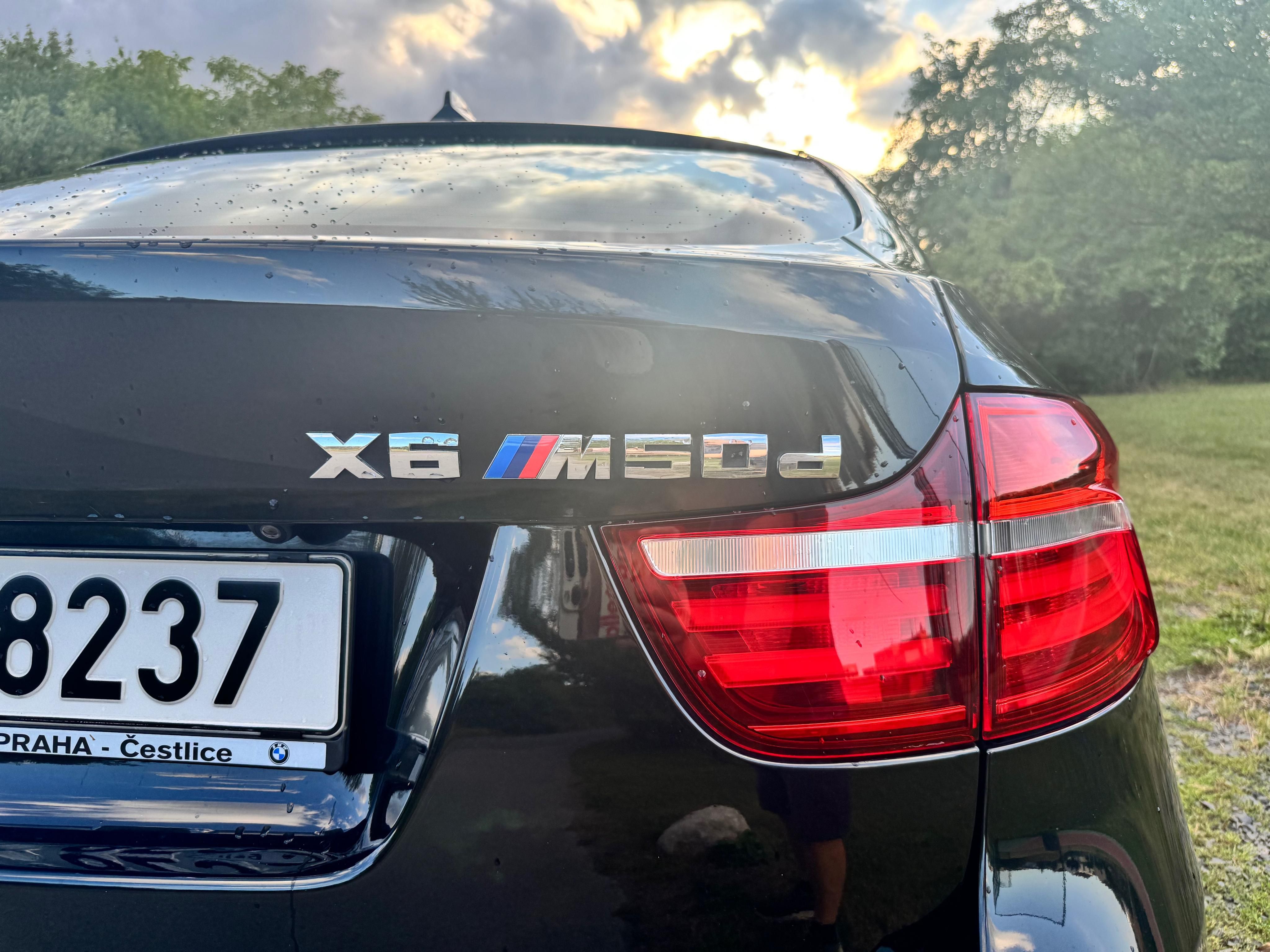 BMW X6, M50d - fotka 5