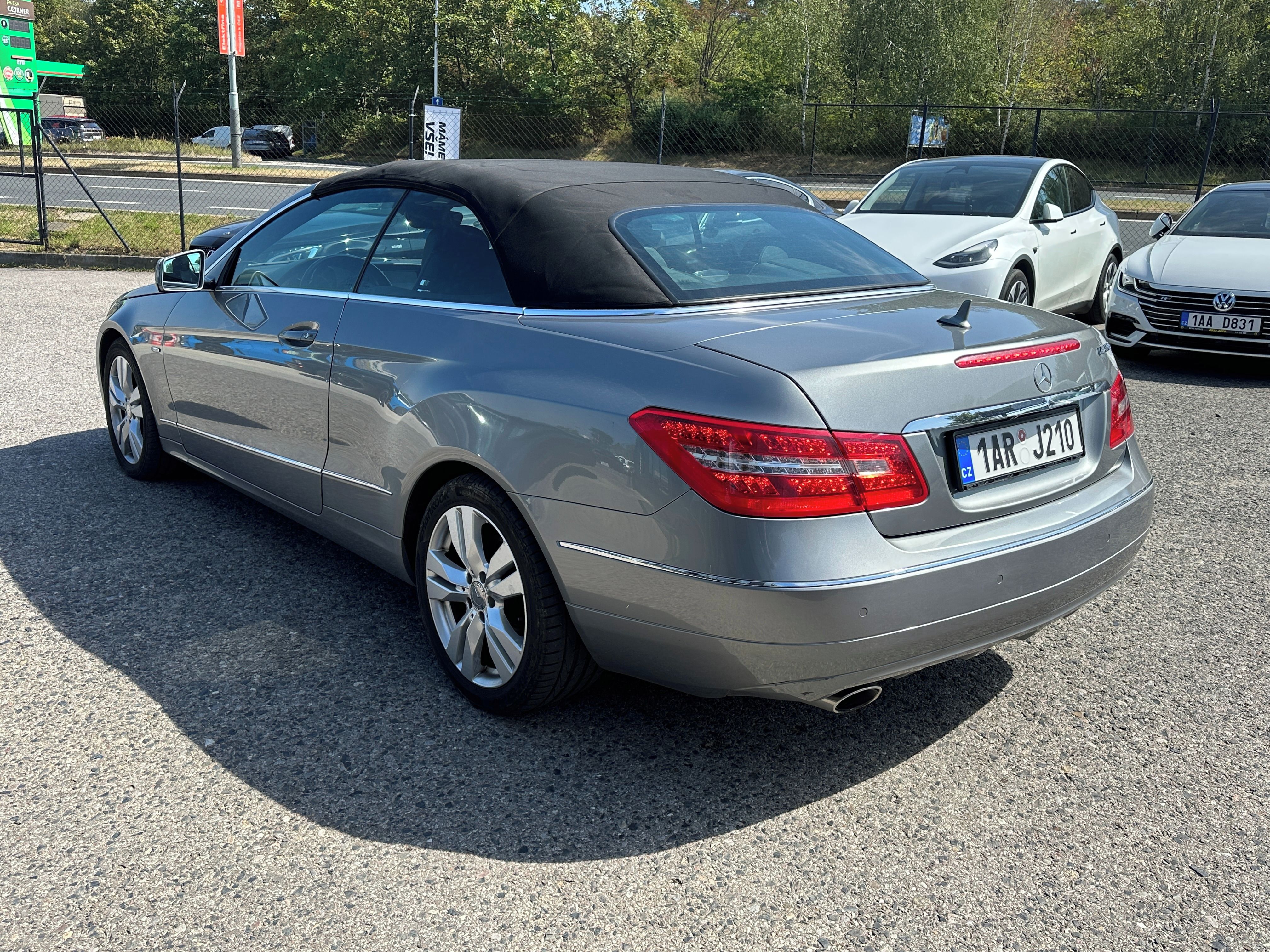 Mercedes-Benz Třídy E, Mercedes-Benz E 250 2010 - fotka 6