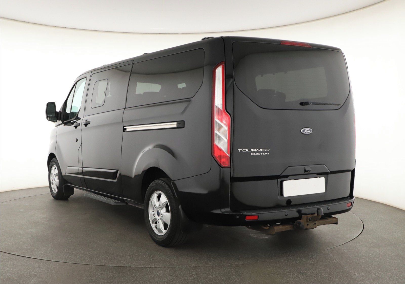 Ford Tourneo Custom, 2.0 EcoBlue, Klima, ČR, 1Maj - fotka 4