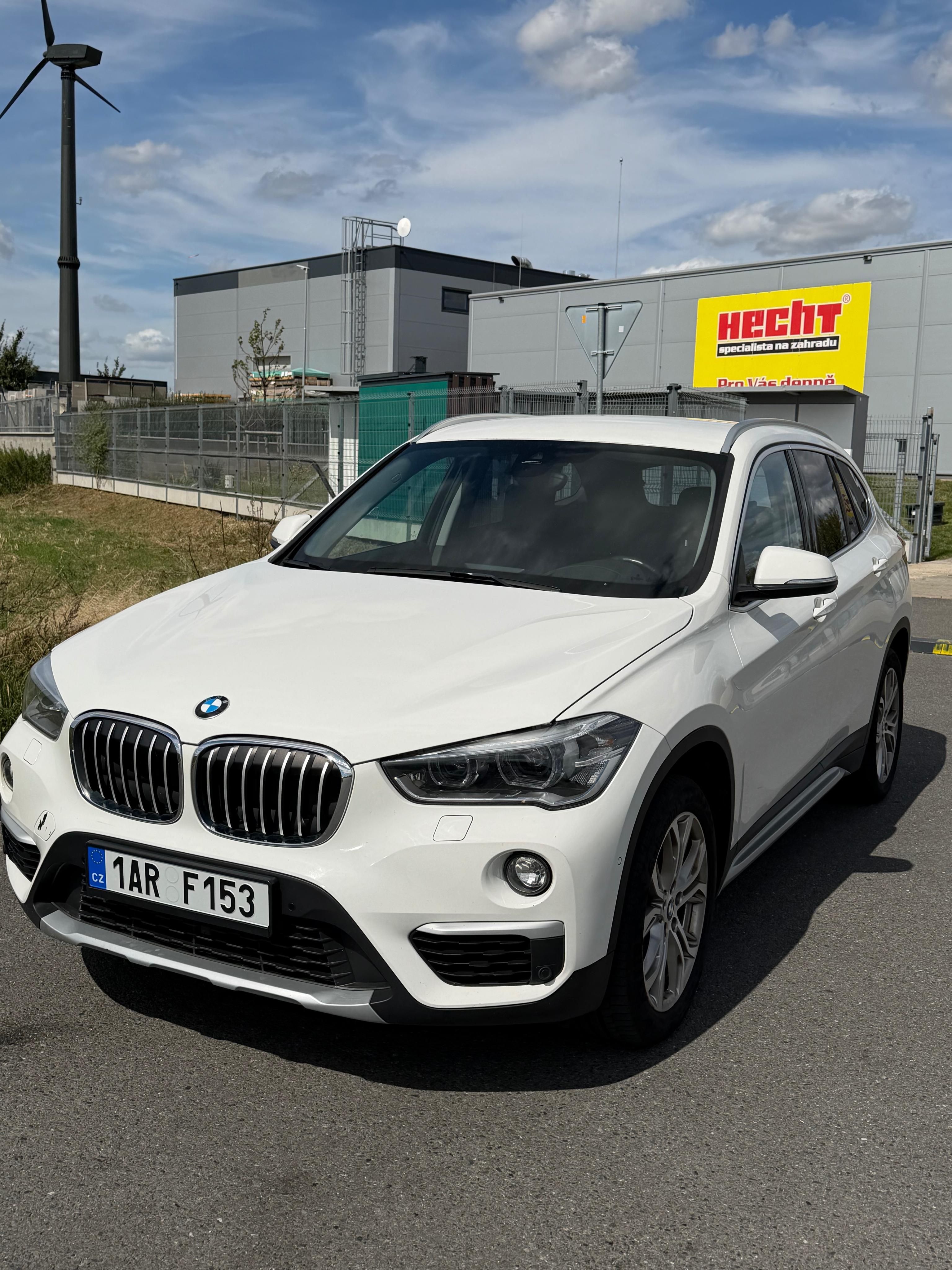 BMW X1, xdrive 18d, od 1.majitele - fotka 3