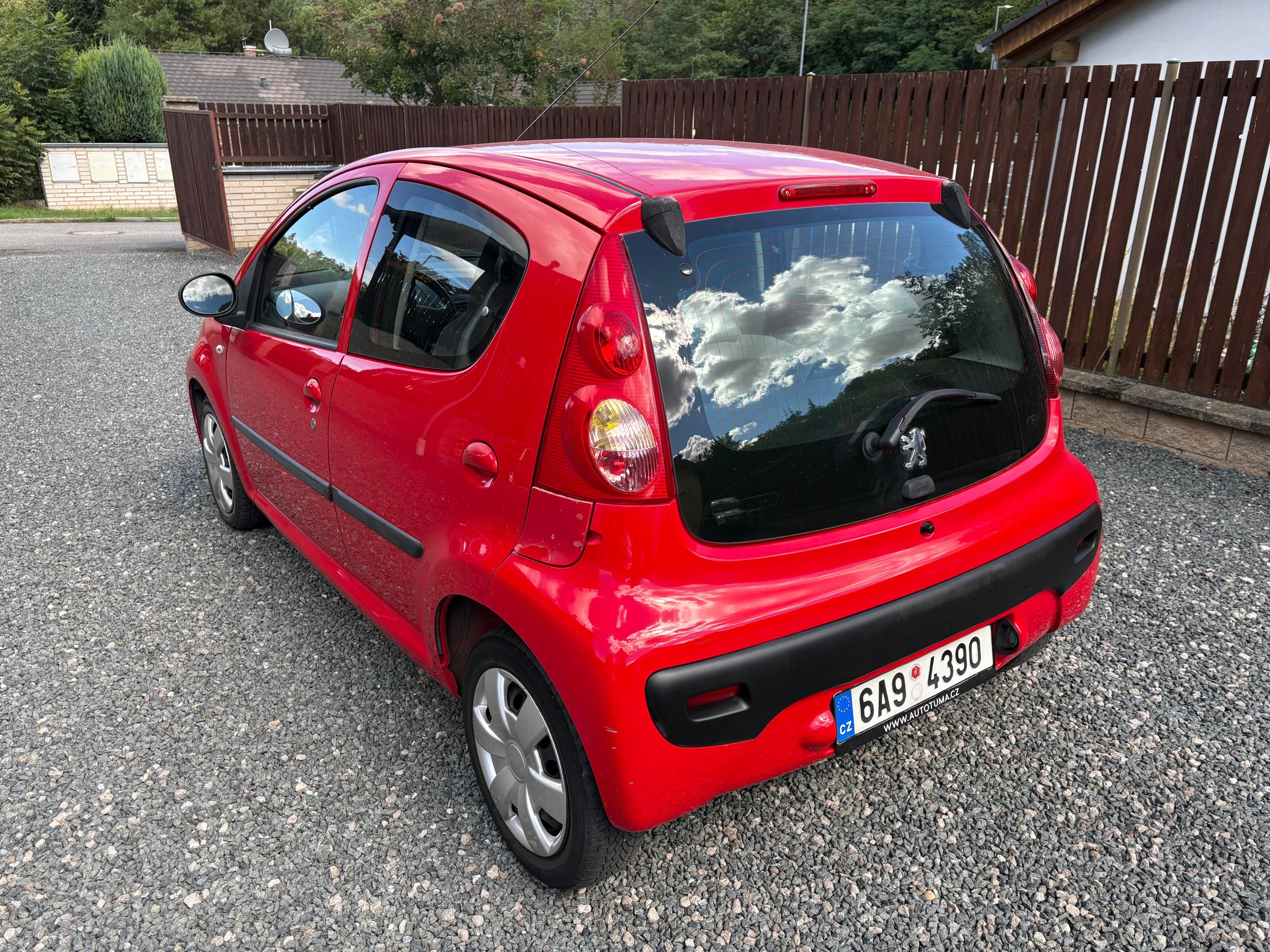 Peugeot 107, 50 kw, nové v ČR - fotka 4