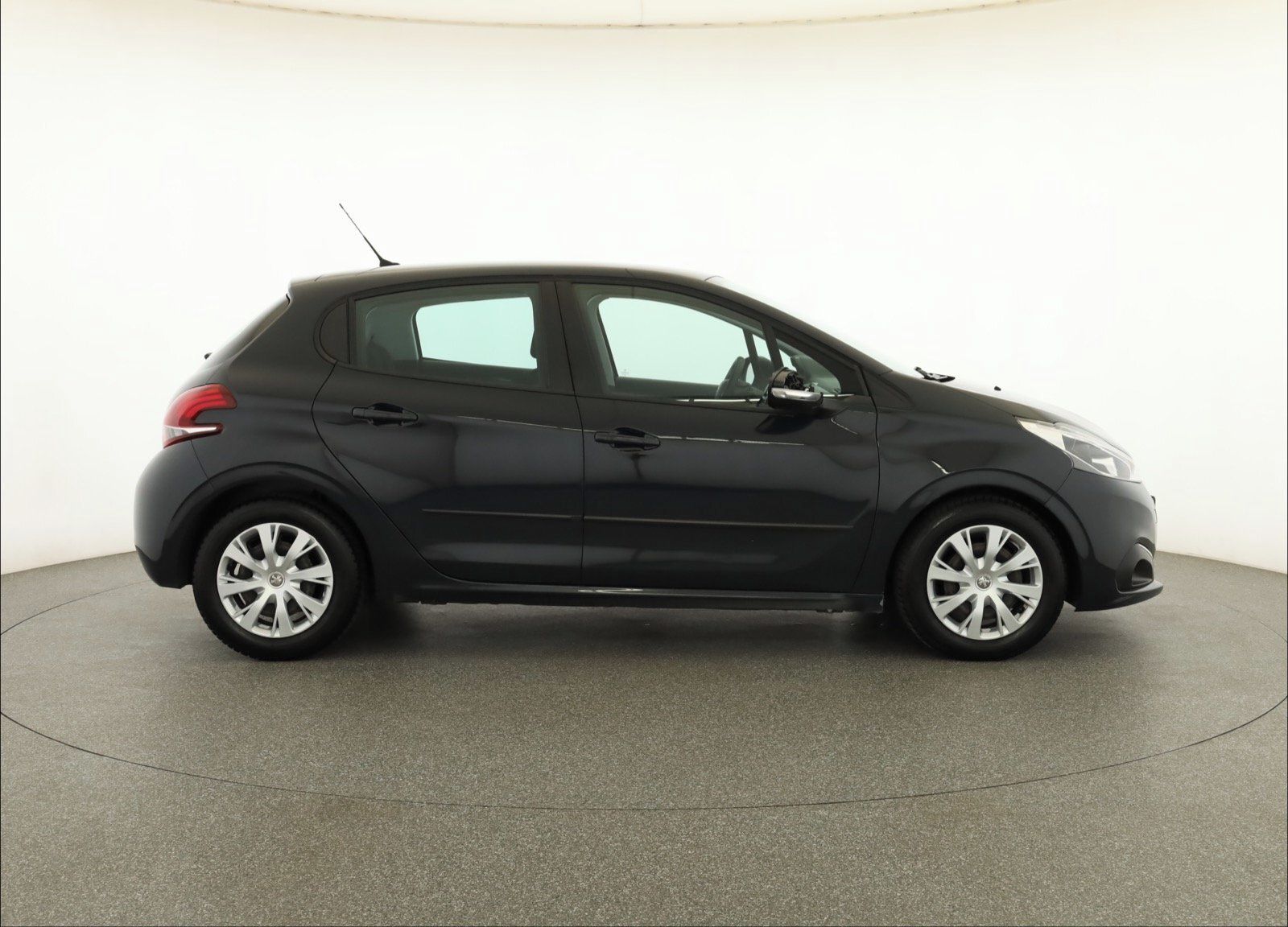 Peugeot 208, 1.5 BlueHDI, ČR,1.maj - fotka 6