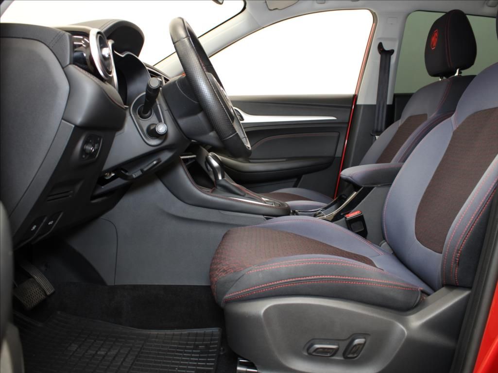 MG ZS, 1,0 TGI 82kW AT Excusive 28tkm - fotka 6