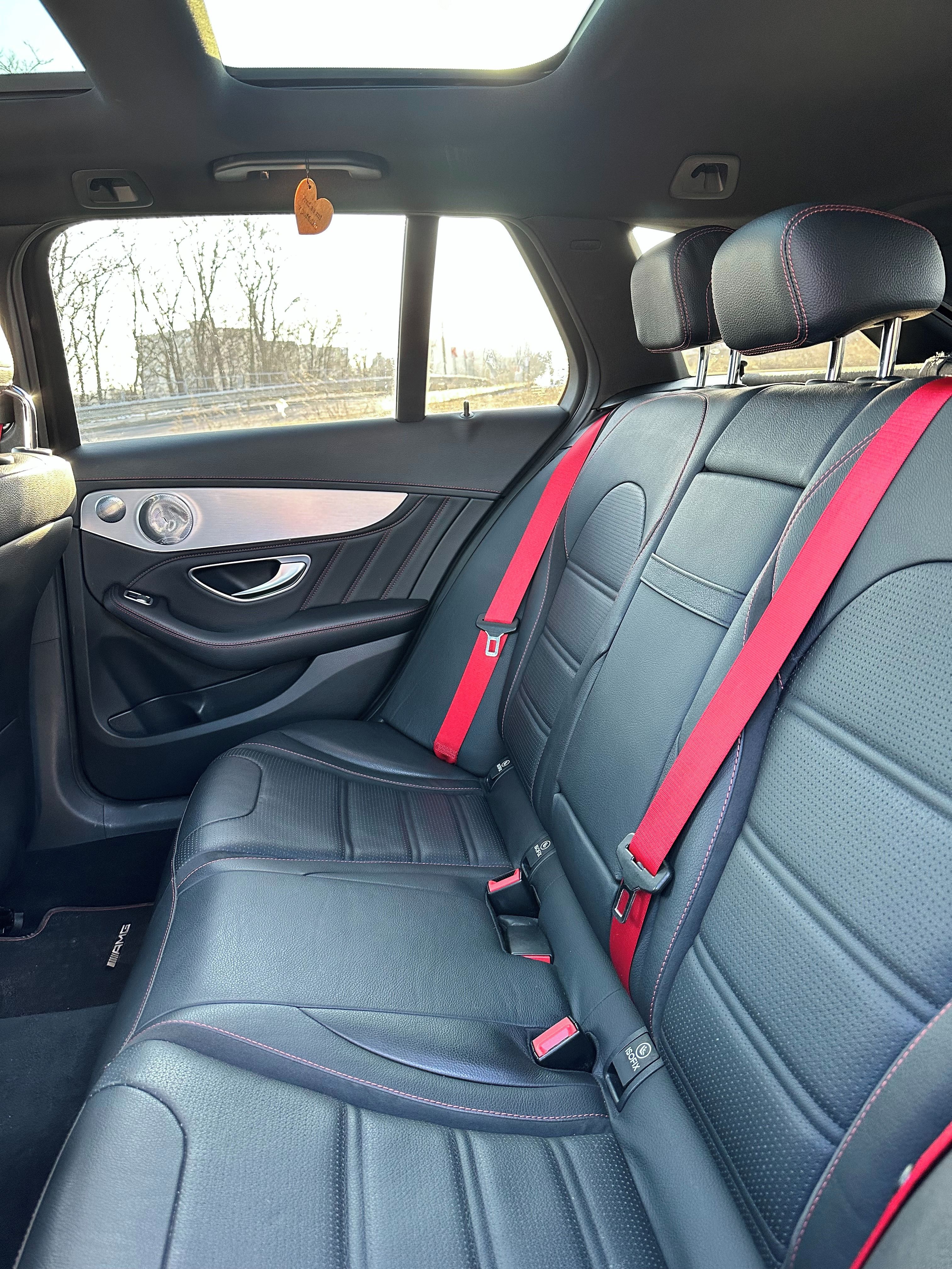 Mercedes-Benz Třídy C, Mercedes-Benz C450 AMG 270kW - fotka 6
