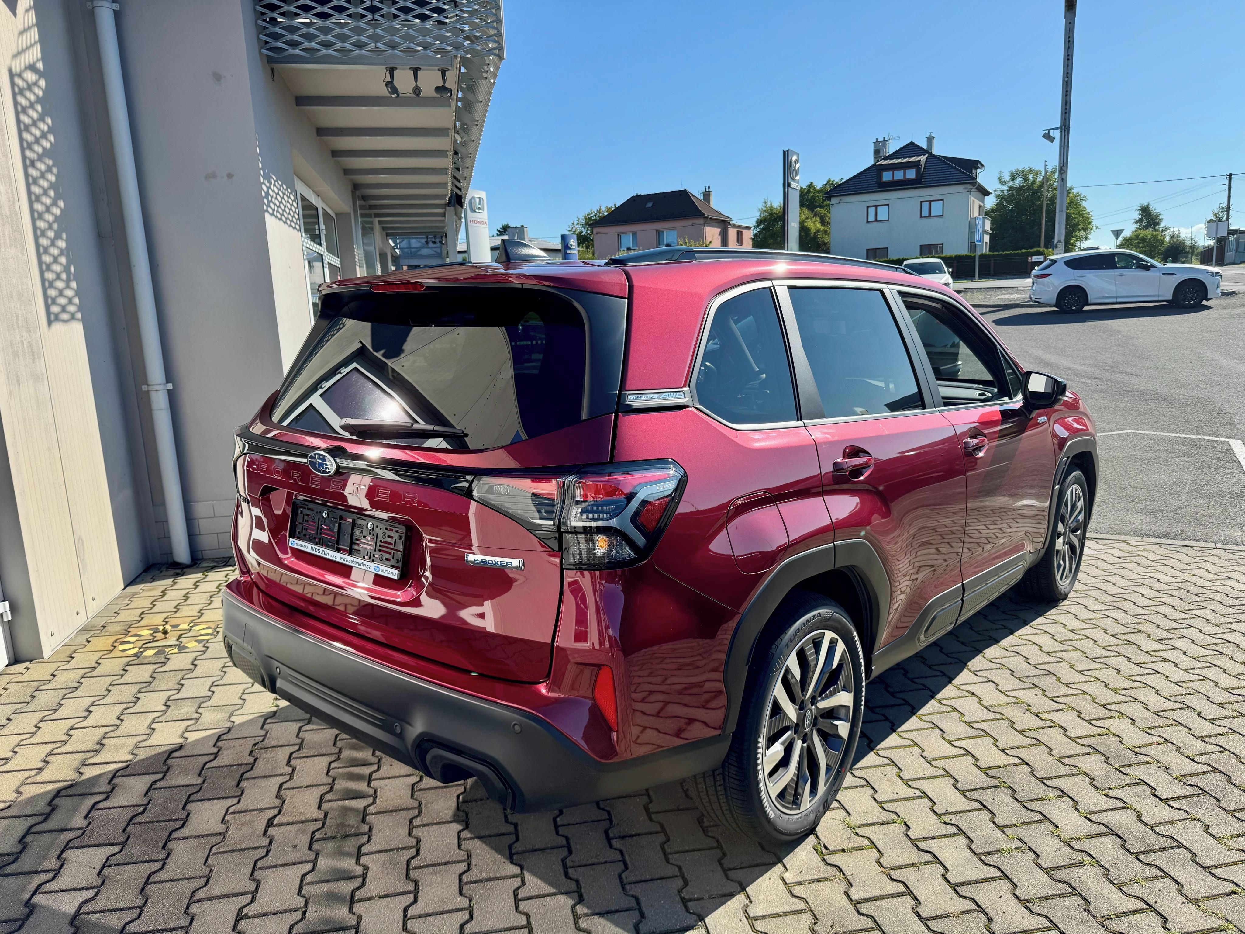 Subaru Forester, Touring MY2026, záruka 5 let - fotka 3