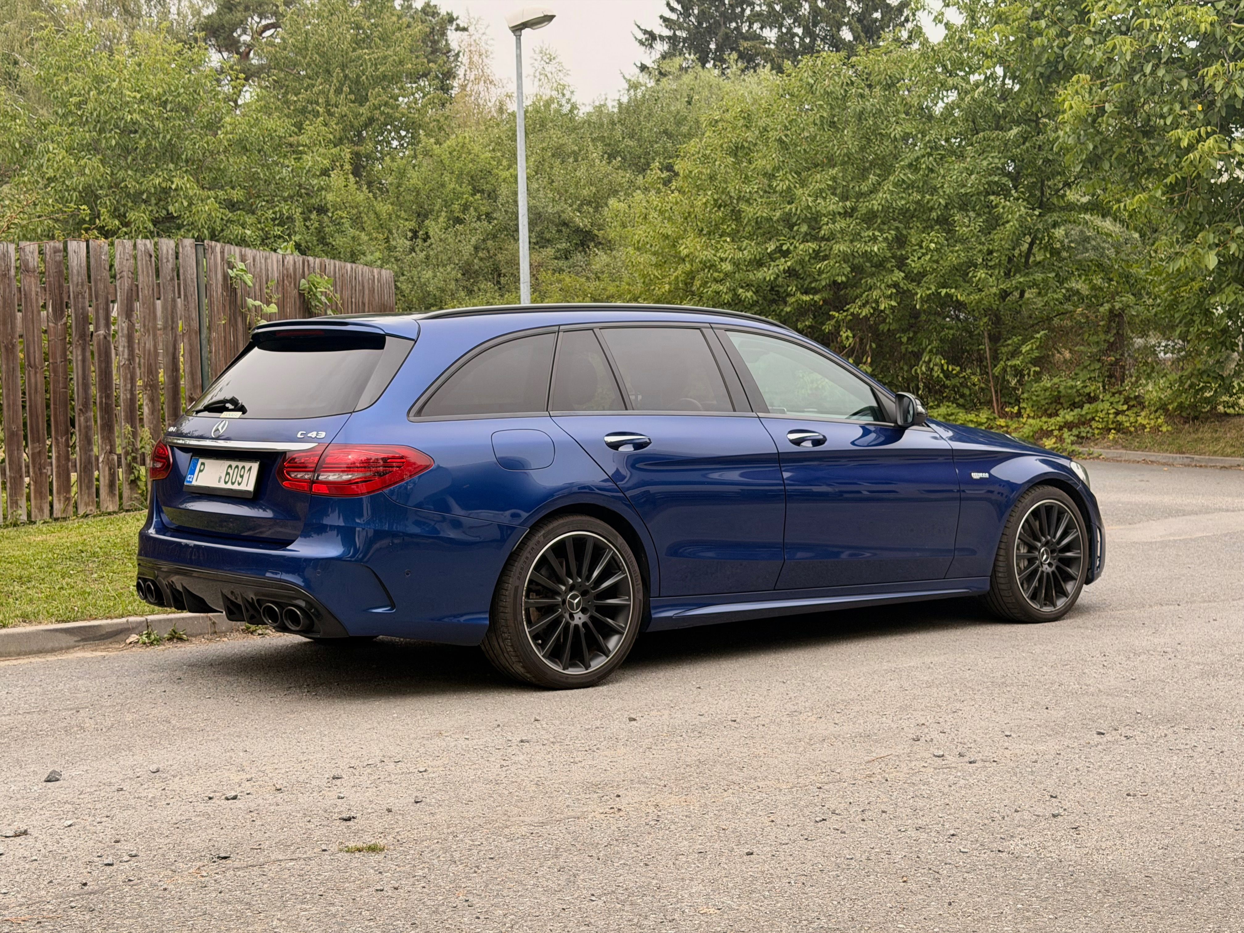 Mercedes-Benz Třídy C - fotka 3