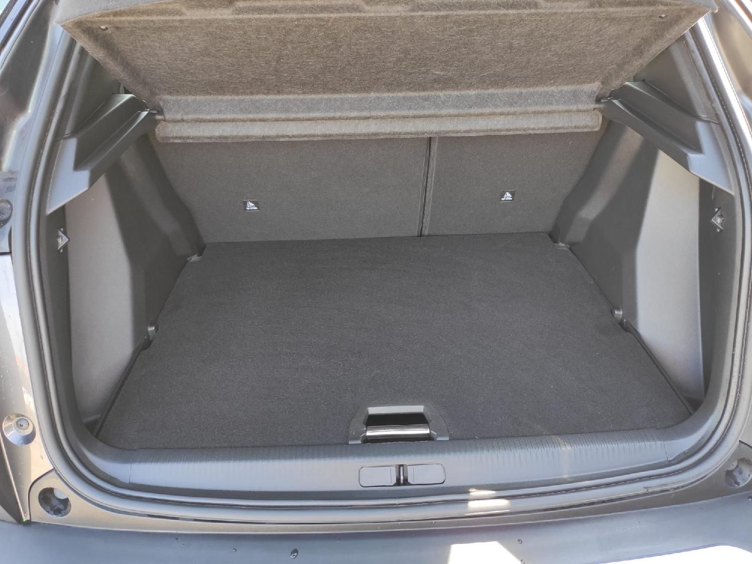 Peugeot 2008, ALLURE 1.2 100k MAN6 1.majitel - fotka 6