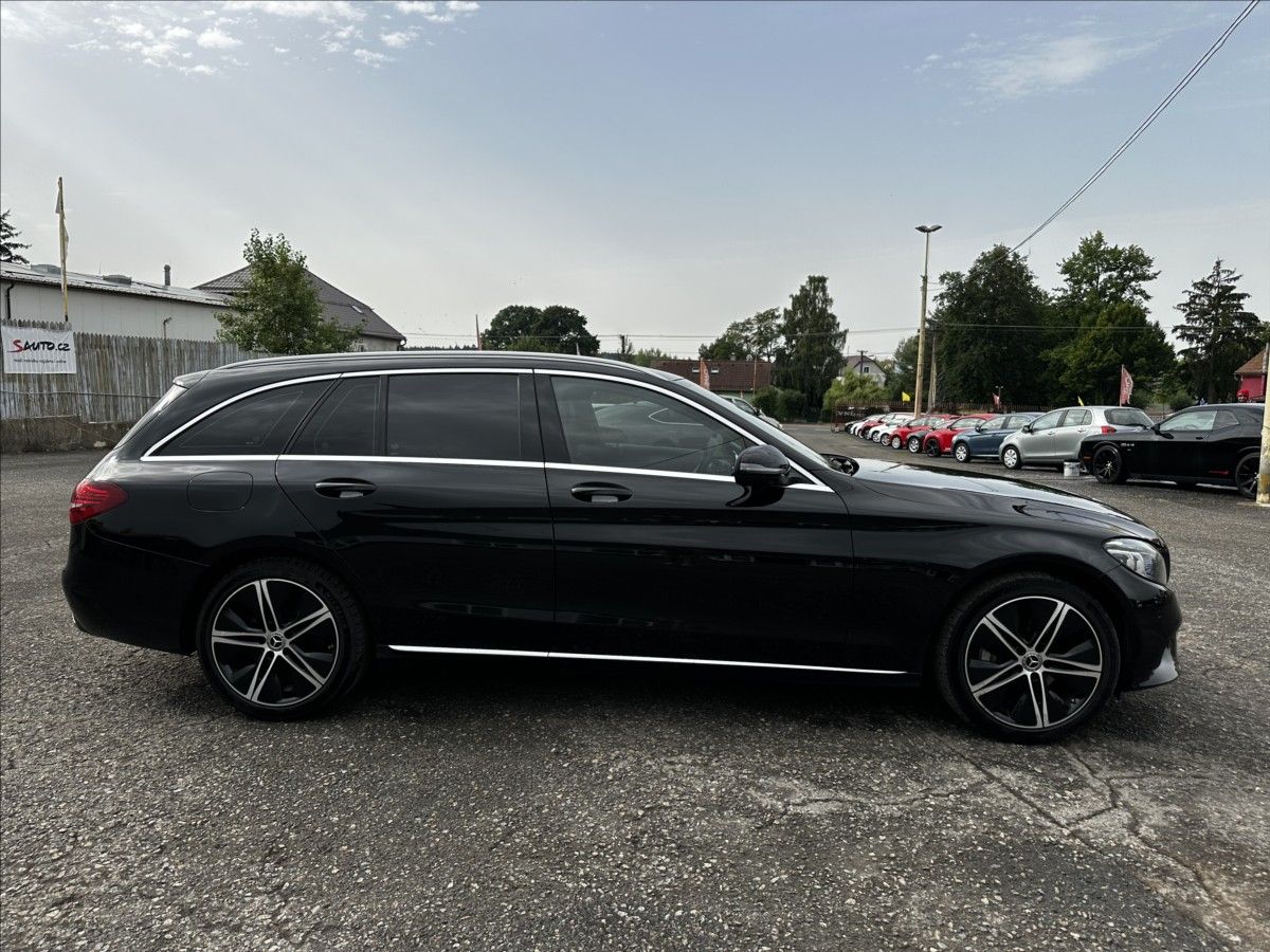 Mercedes-Benz Třídy C, 2,0 220d-4MATIC-BURMESTER-DPH - fotka 6