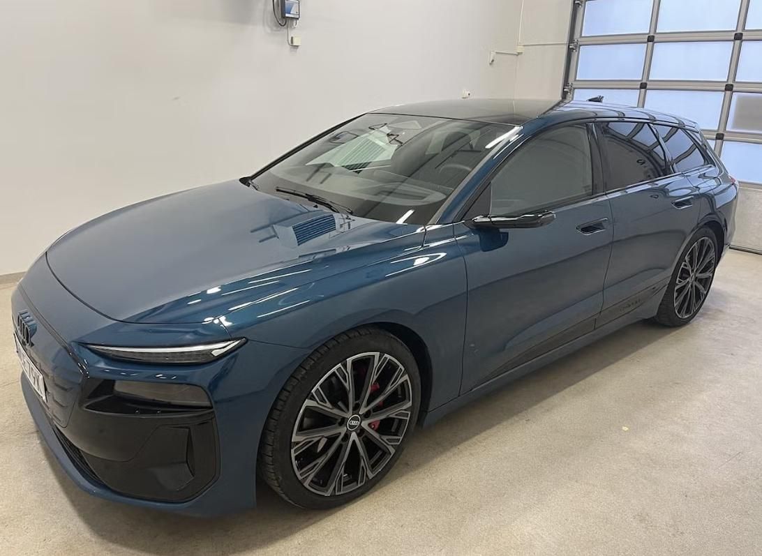Audi A6 Avant, e-tron Performance Pano 360kam