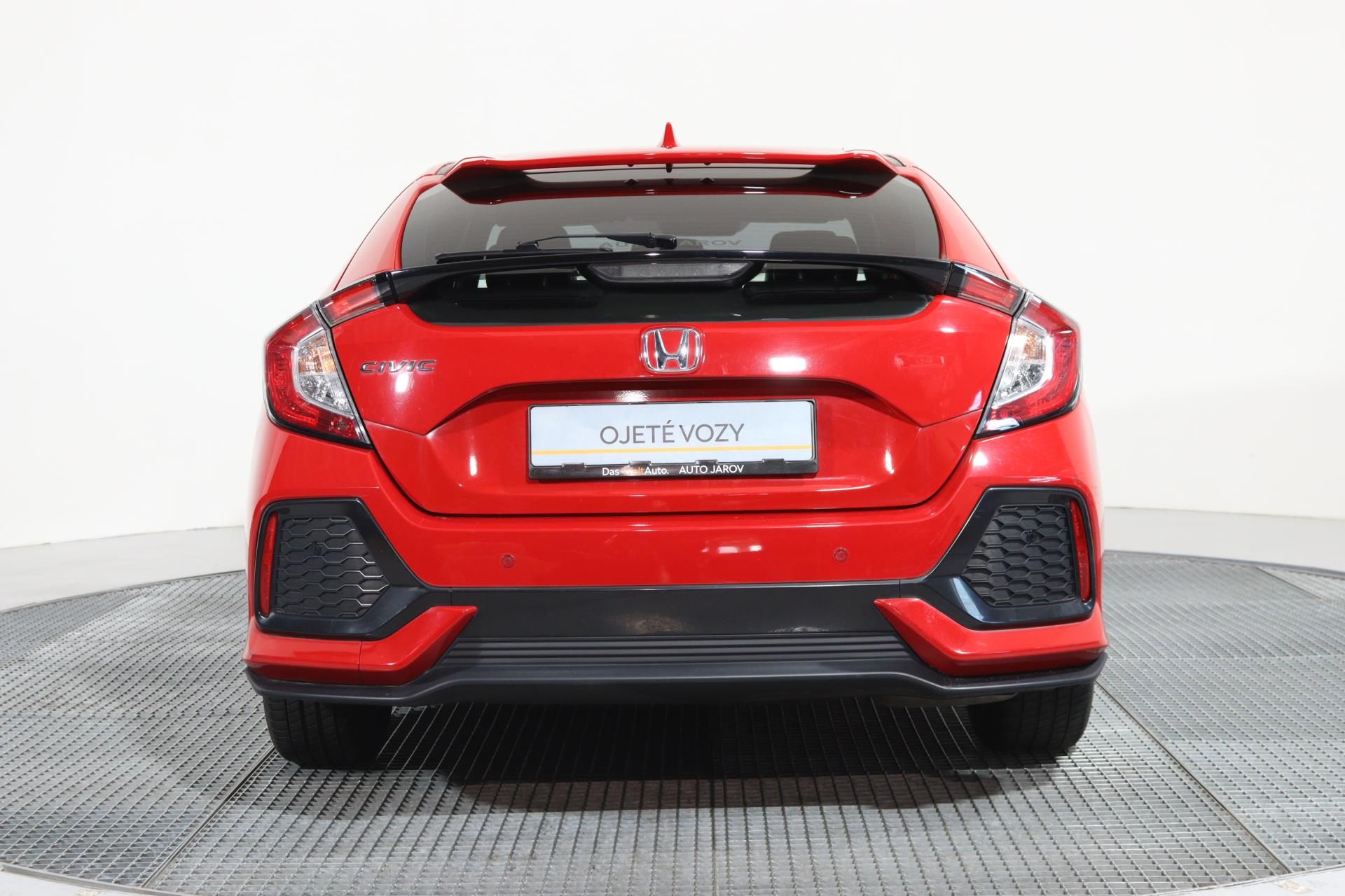 Honda Civic, 1,0 i-VTEC Comfort 93kW - fotka 6