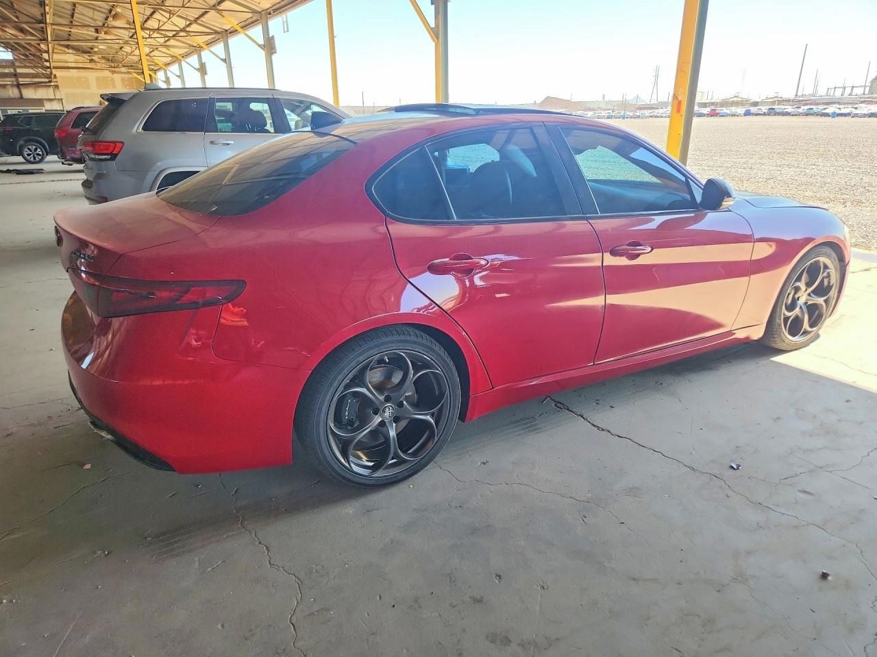 Alfa Romeo Giulia, Auto na cestě - fotka 4