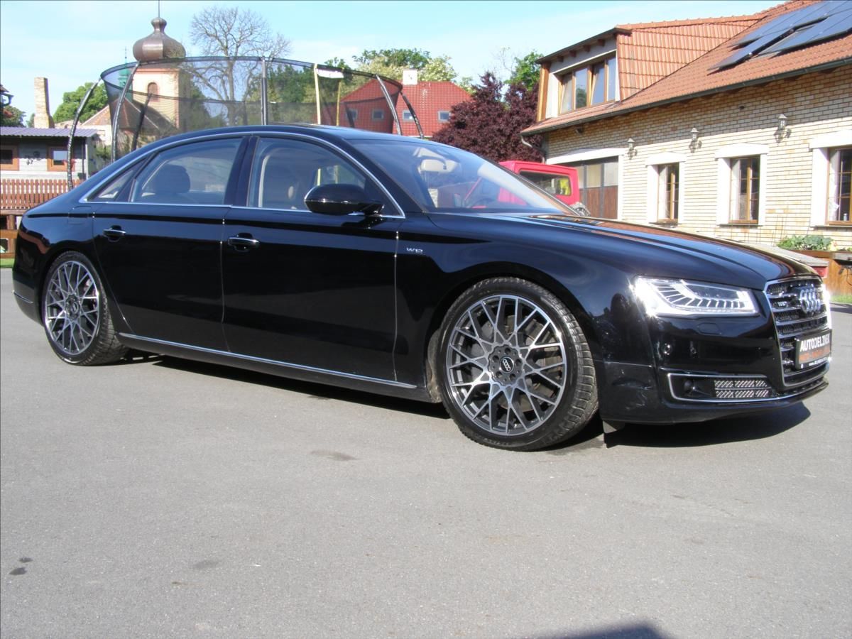 Audi A8, 6,3 L W12  FSI quattro Tiptron - fotka 6