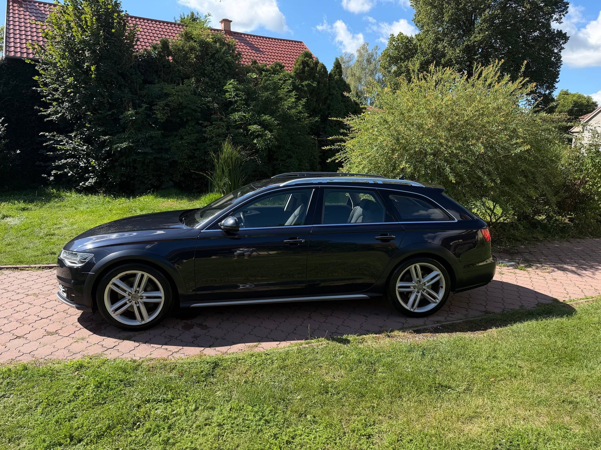 Audi A6 allroad, 3.0 BiTDI/quattro/servis/235kW - fotka 3