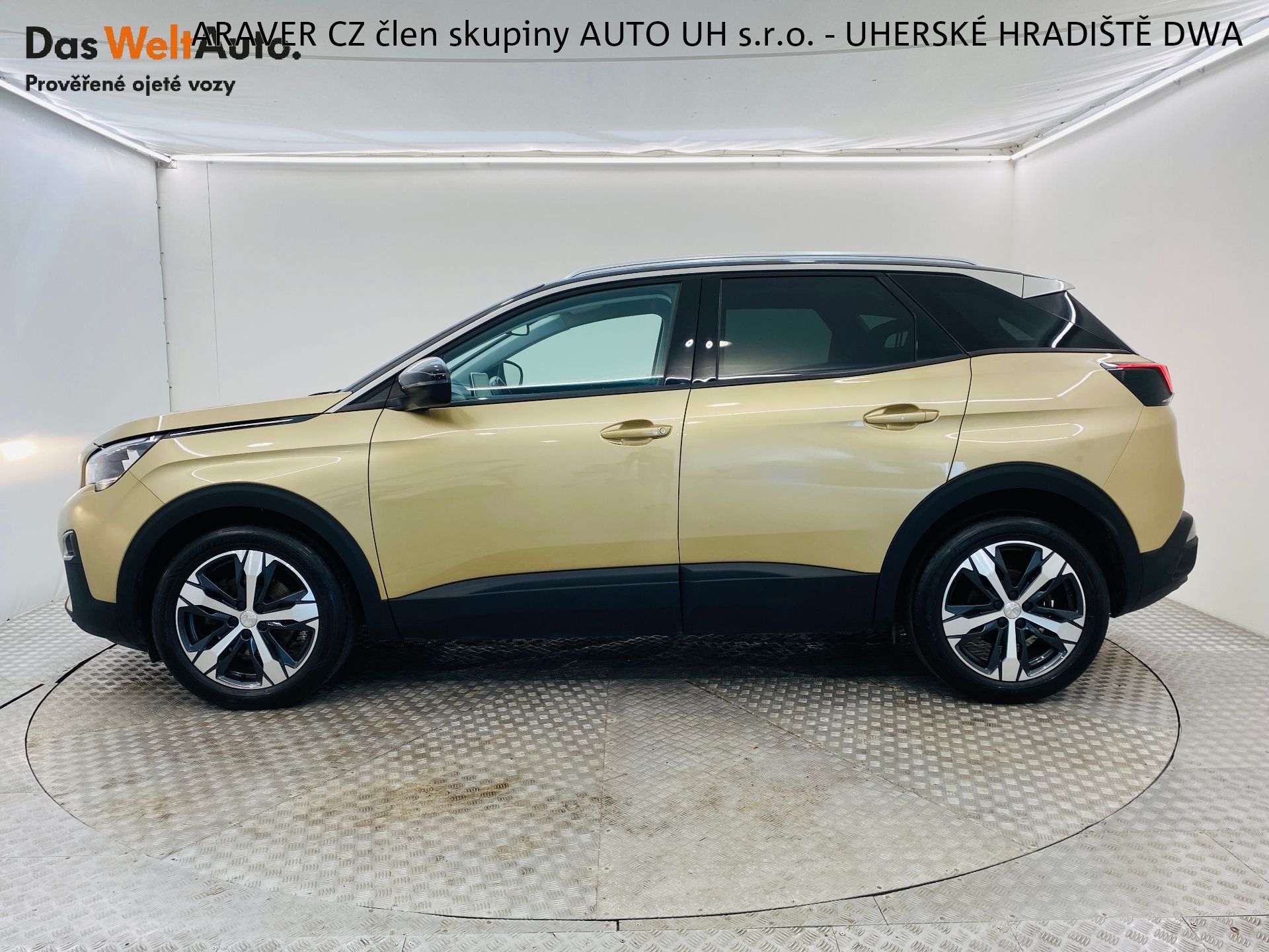 Peugeot 3008, 1.2 PureTech 96kW Active - fotka 3