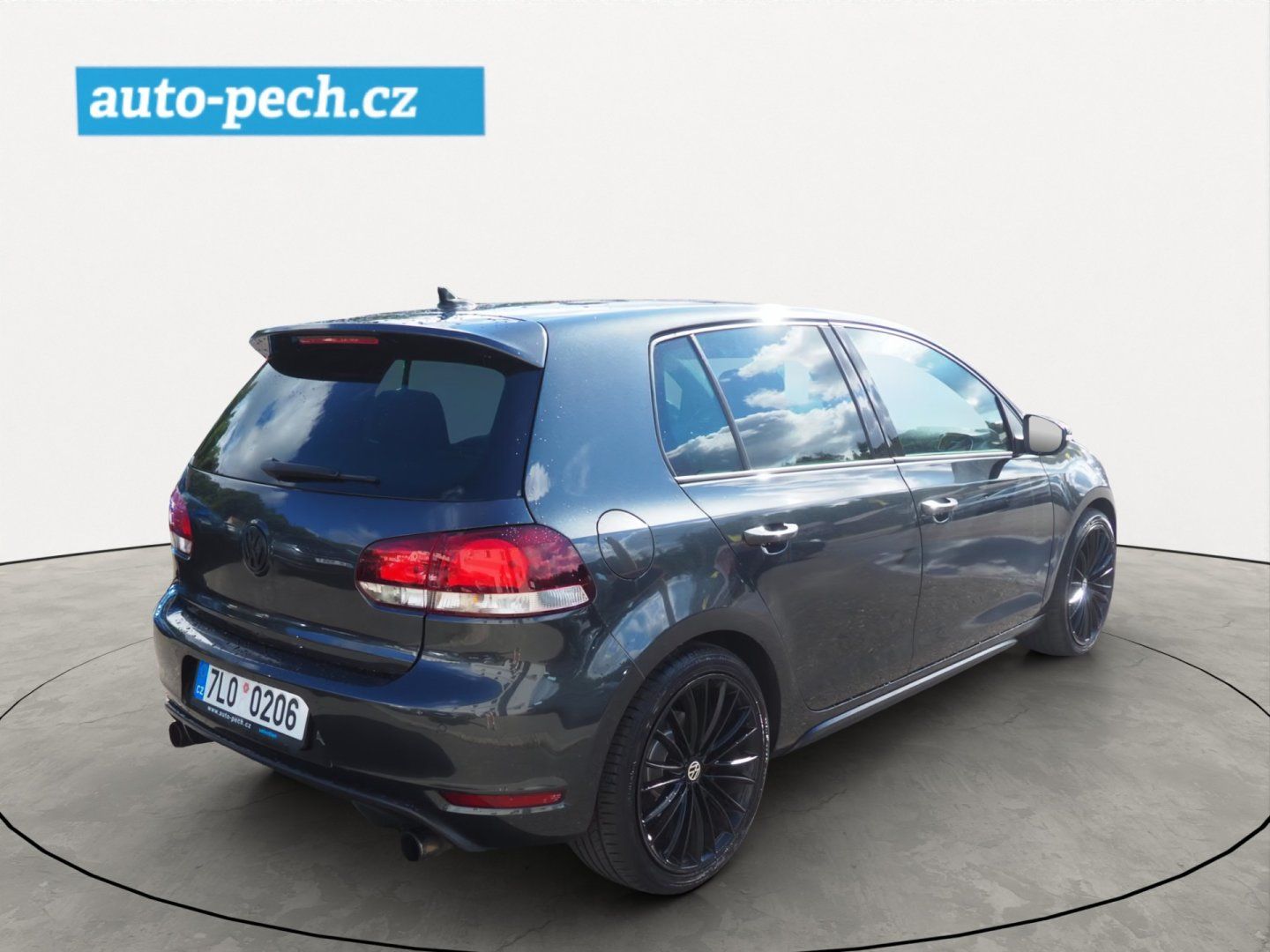 Volkswagen Golf, 2.0 TSi 155 kW, GTI, Manuál - fotka 4