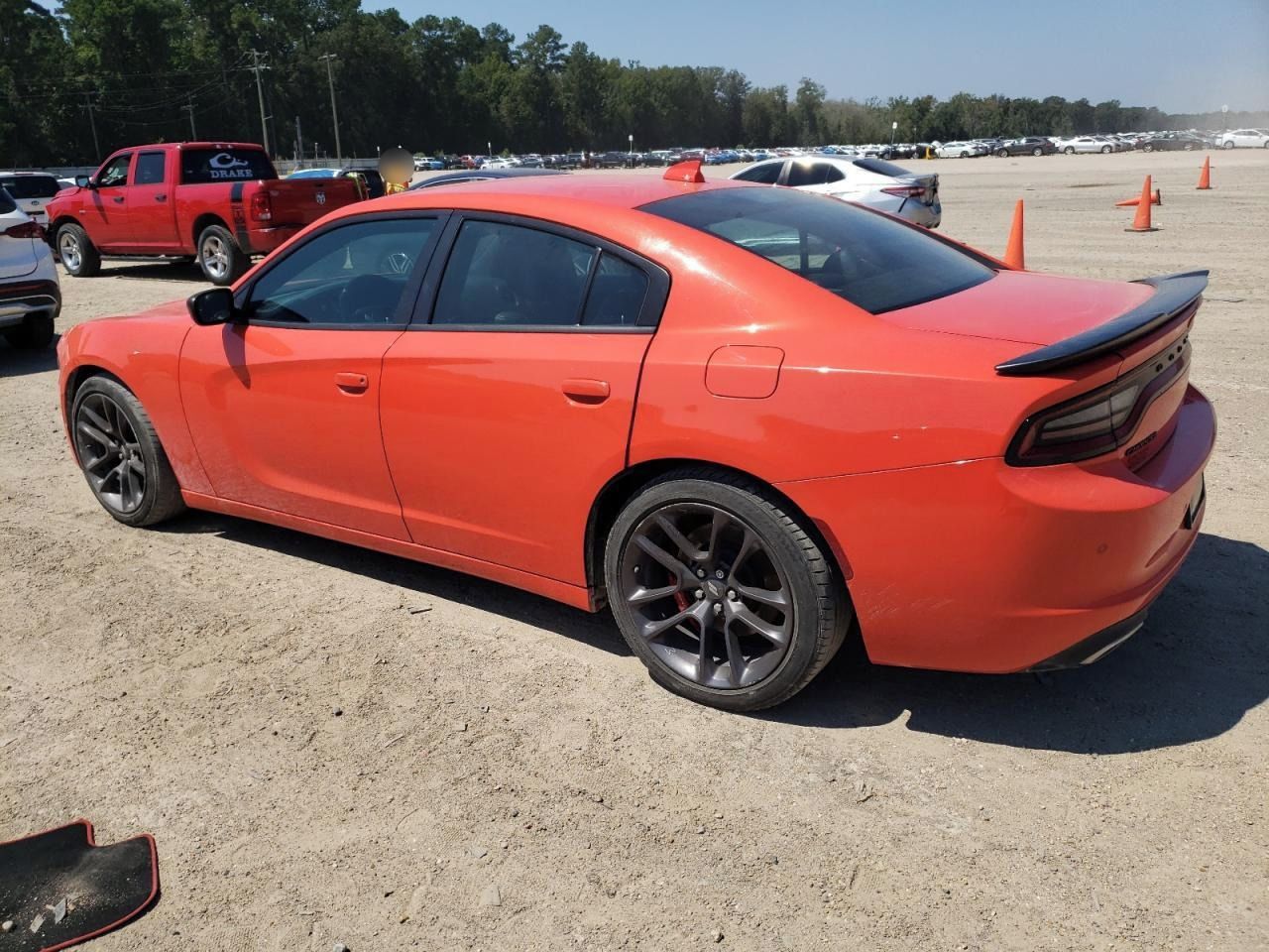 Dodge Charger, Auto na cestě - fotka 2