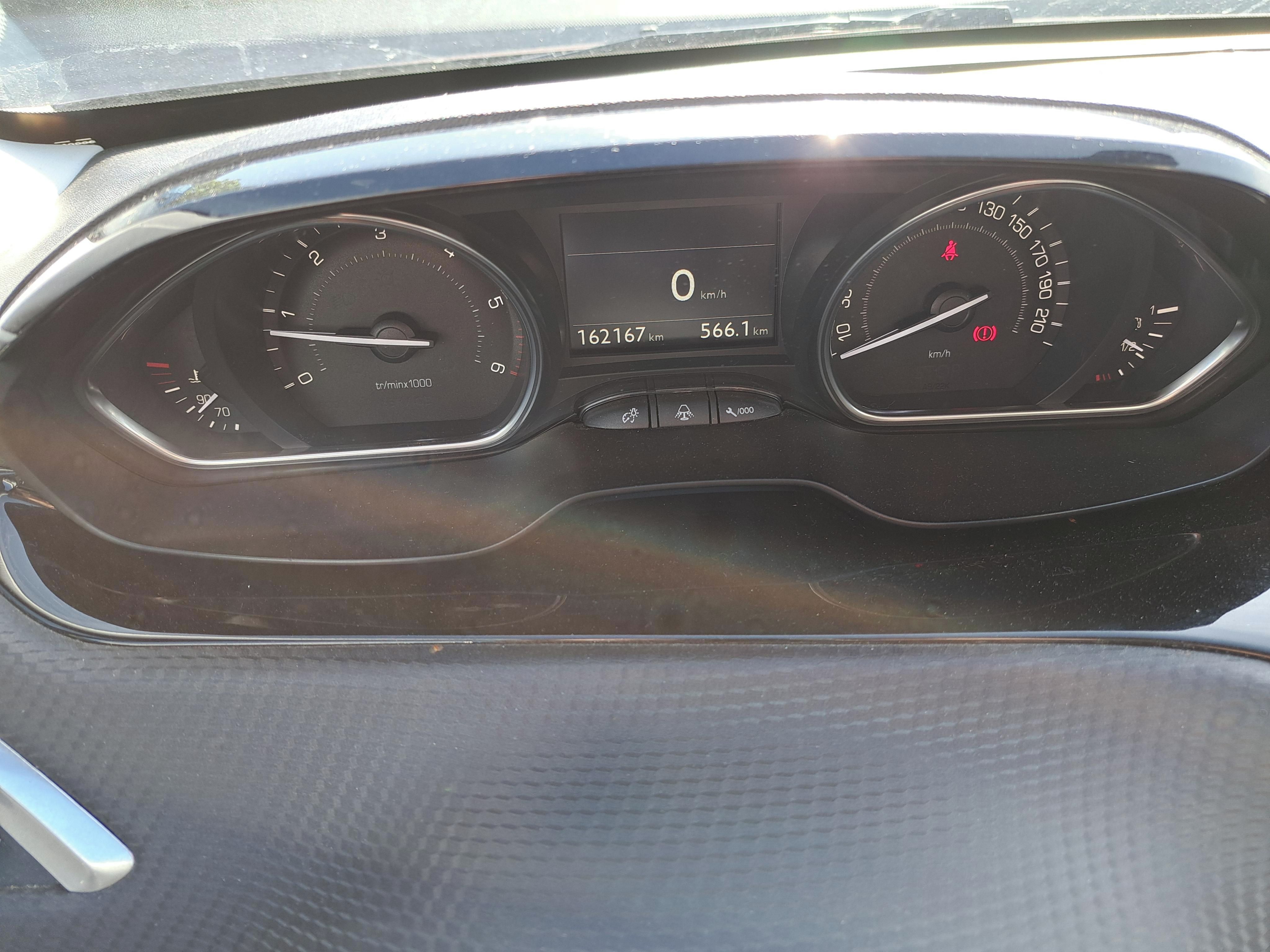 Peugeot 2008 - fotka 2