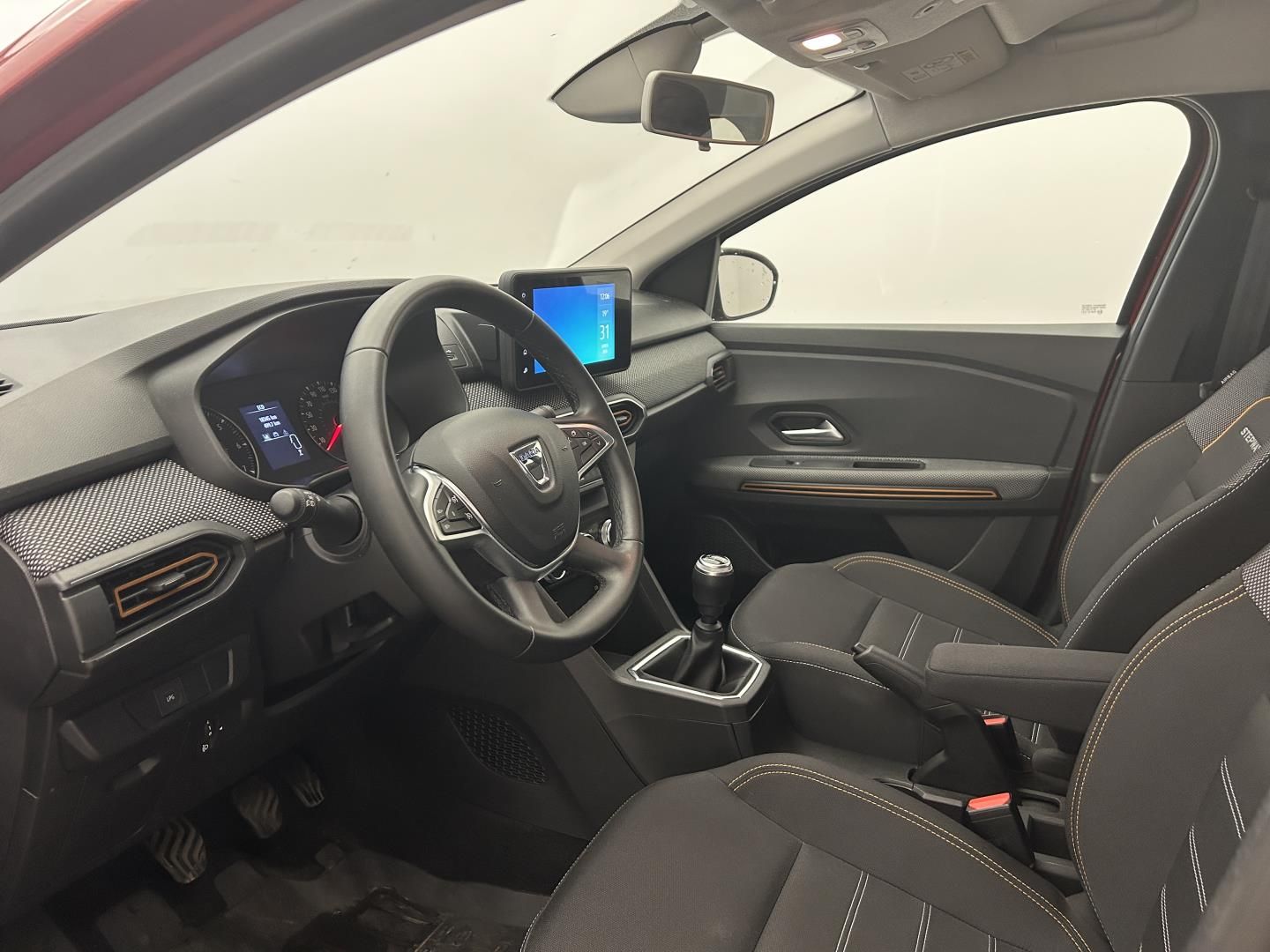 Dacia Sandero, 1.0TCe 67kW Stepway Comfort - fotka 6