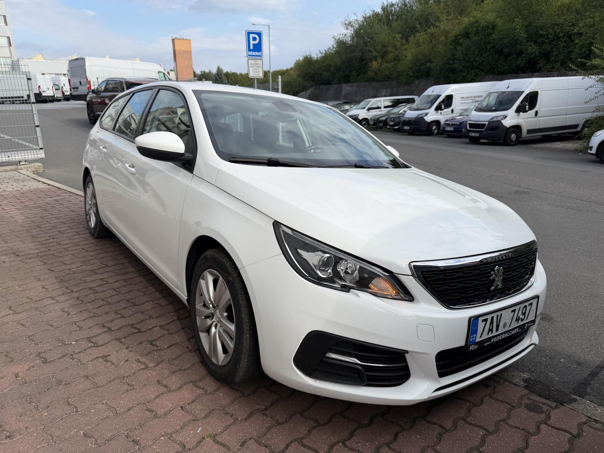 Peugeot 308, SW ACTIVE 1.2 PureTech 110 MAN - fotka 2