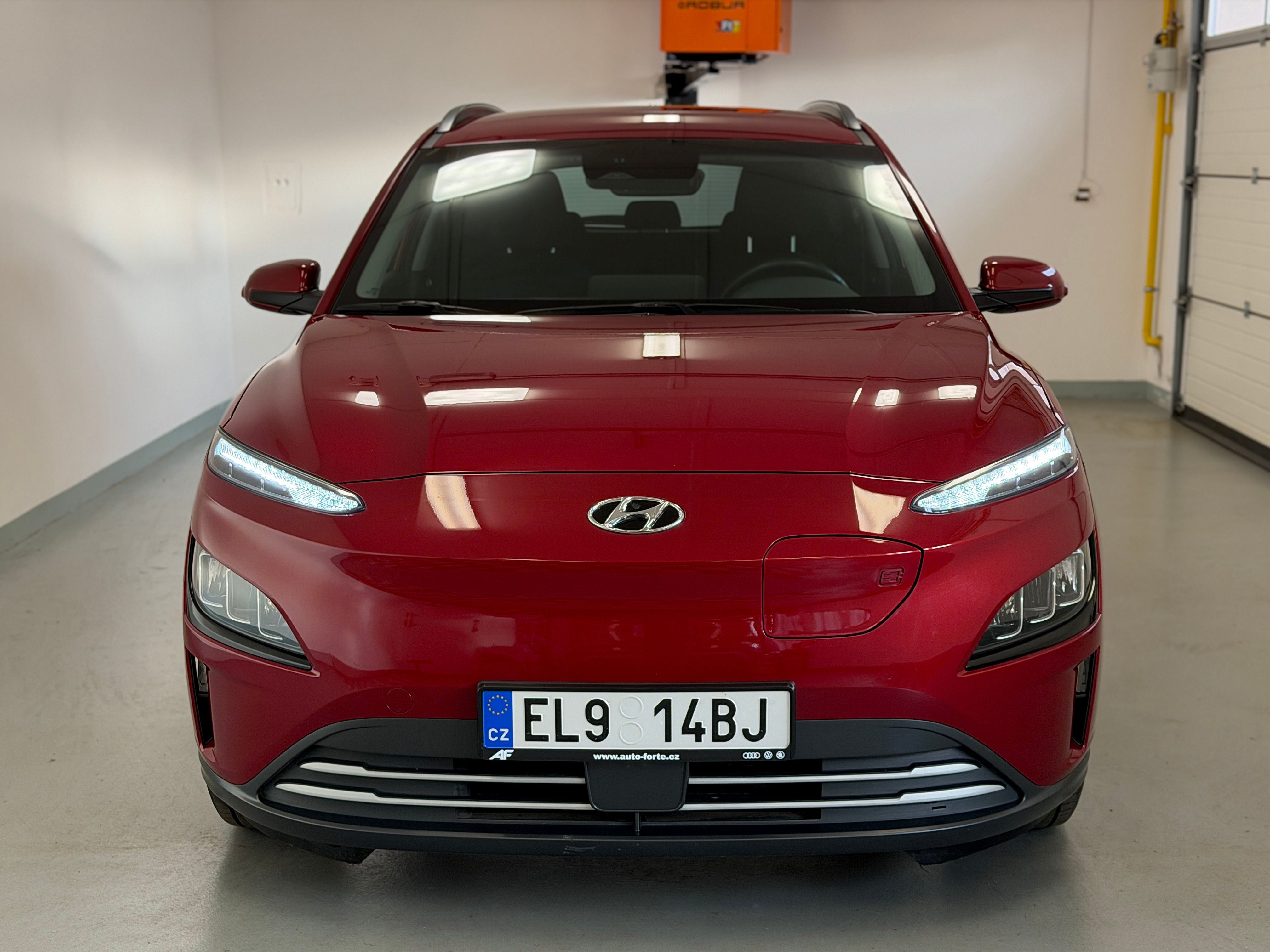 Hyundai Kona, EV STYLE MOTOR 150kw BAT64kw - fotka 3