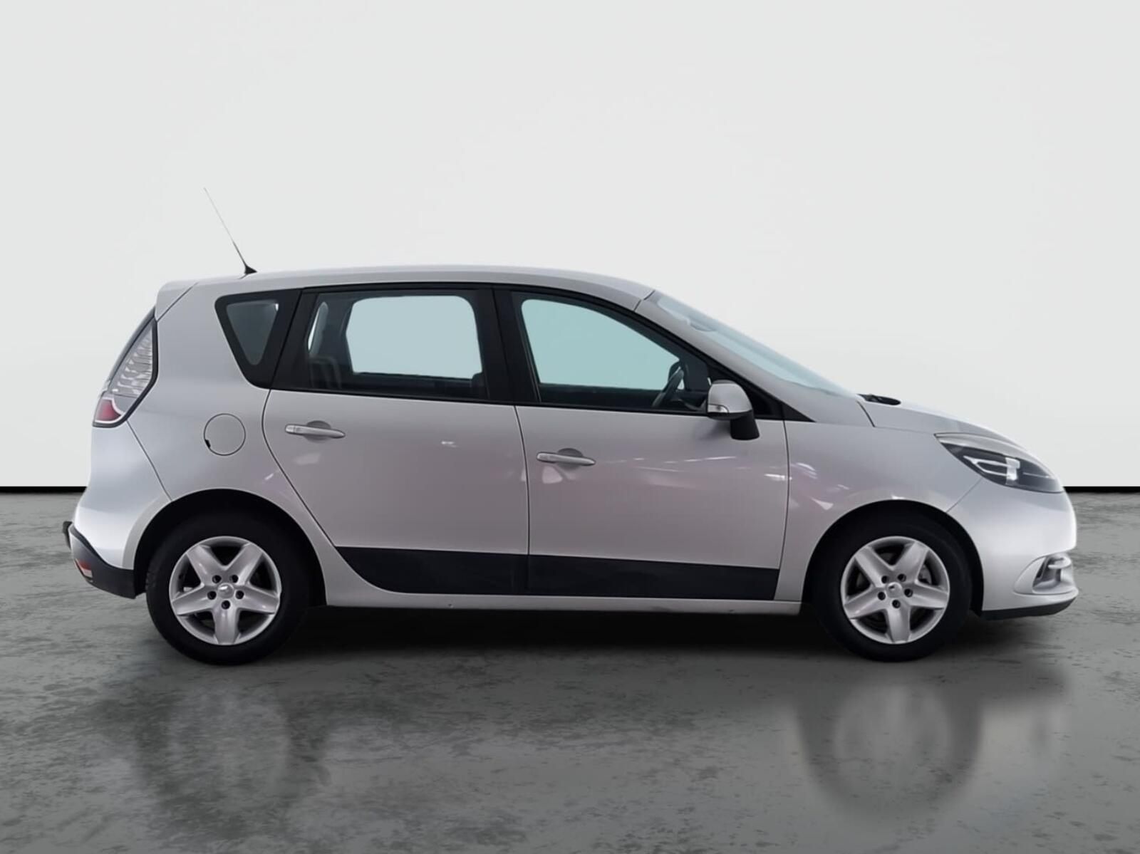 Renault Scénic, 1.5 dCi, Automatická klima - fotka 6