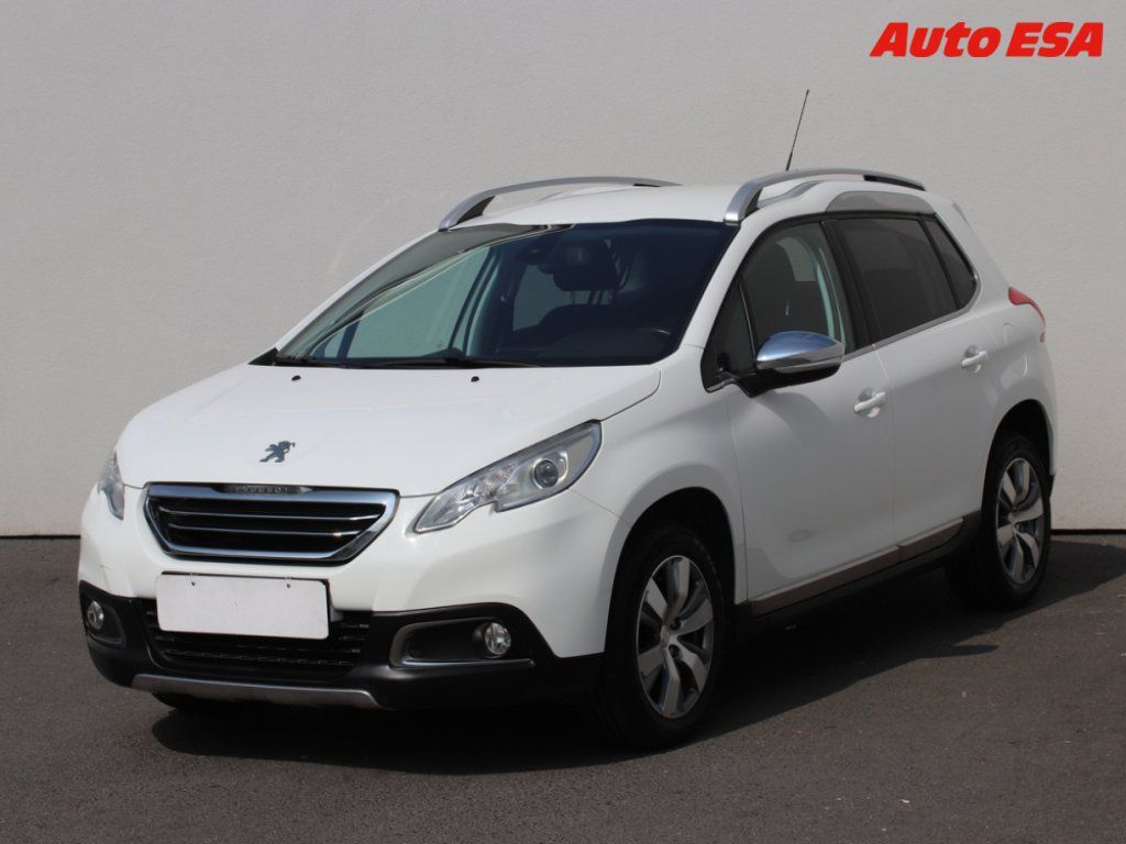 Peugeot 2008, 1.2pt - fotka 3