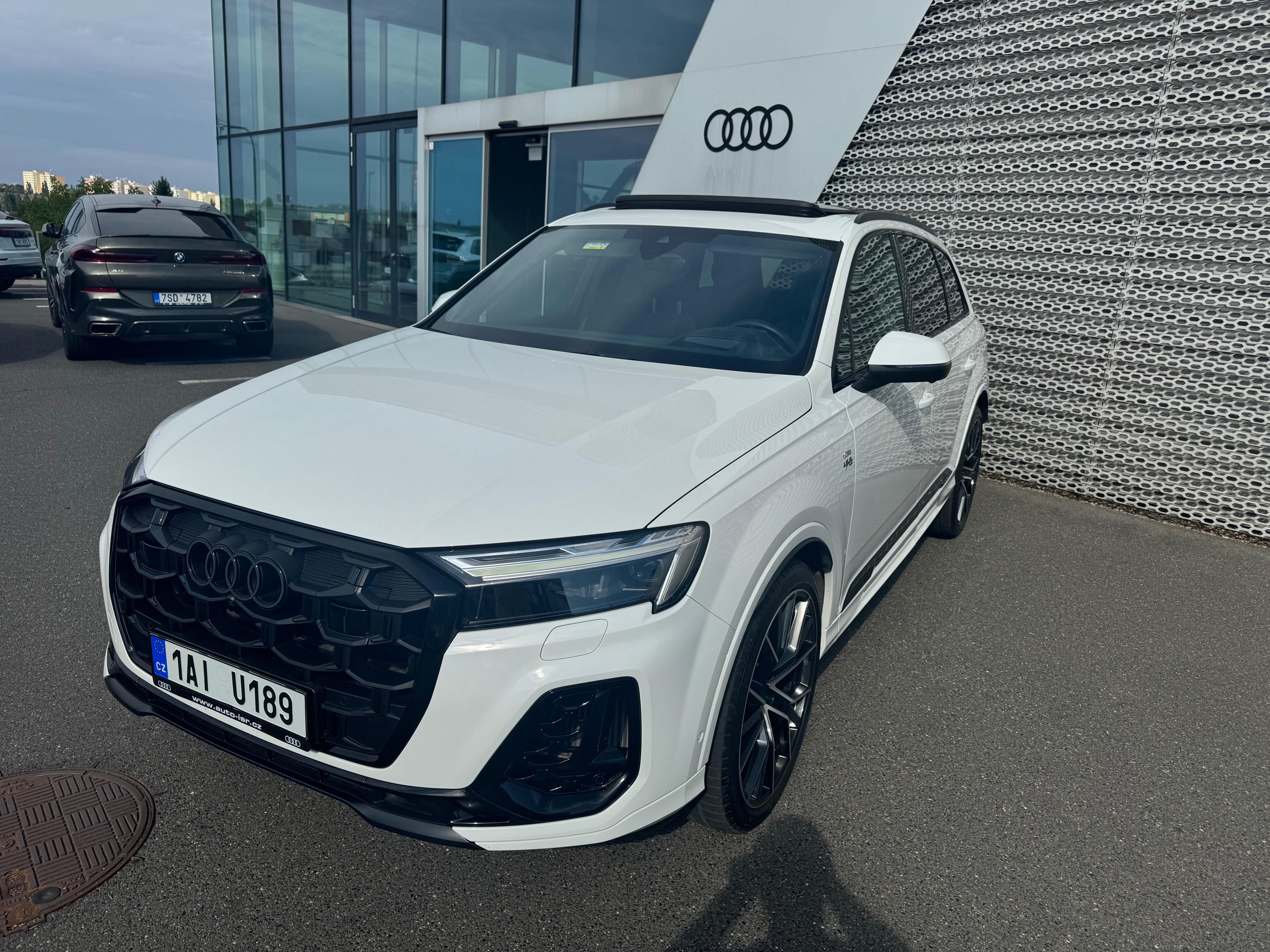 Audi Q7, 55 TFSI S-Line 7 Mist ČR DPH - fotka 3