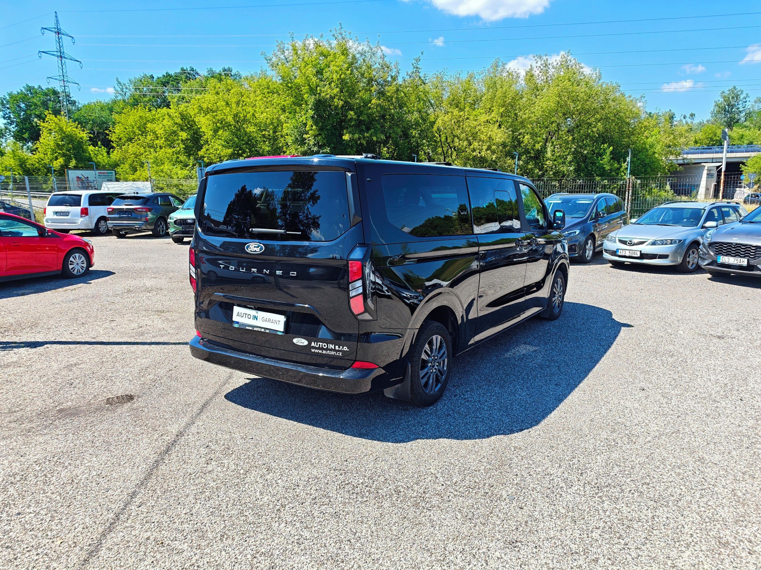 Ford Tourneo Custom, L2 , Titanium , čr, 1.majitel - fotka 5