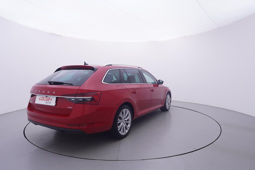 Škoda Superb, Style 2.0 TDI 140 kW - fotka 5