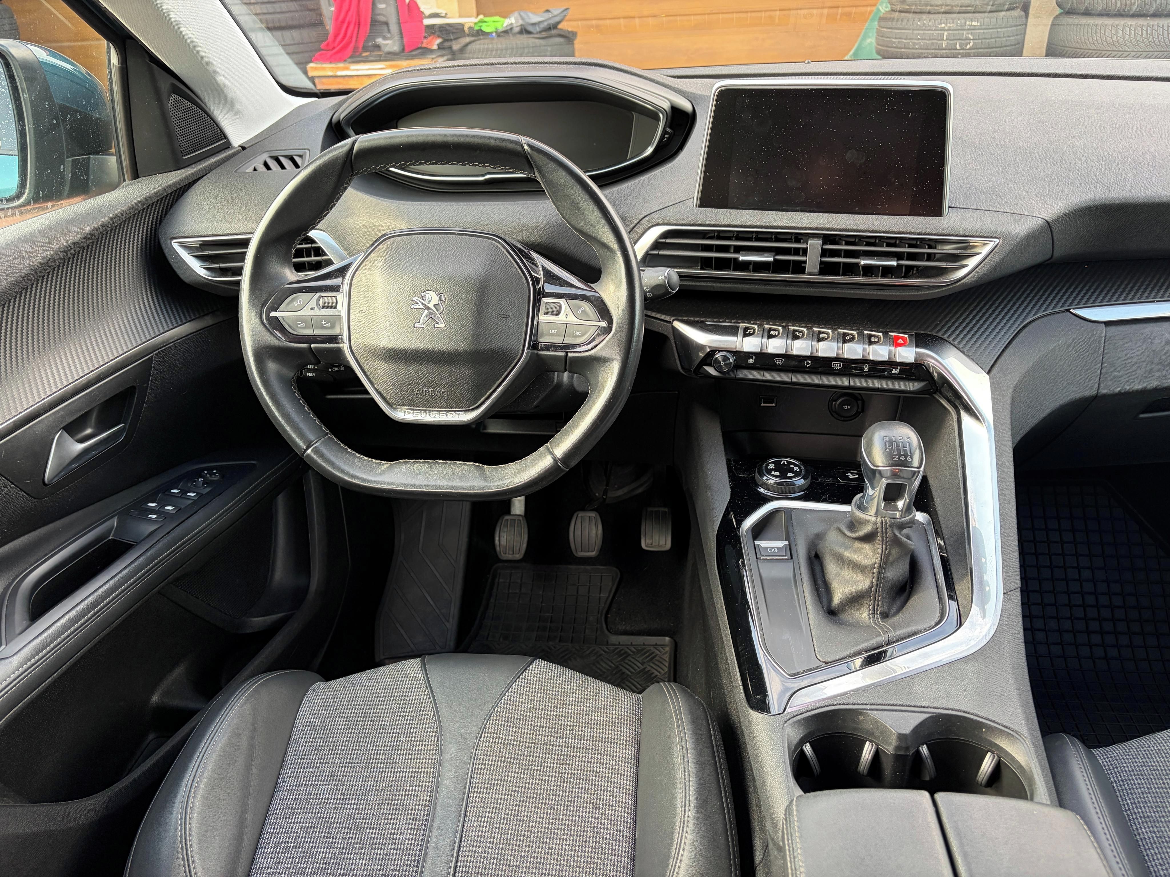 Peugeot 5008, 1.2PT, 96kw, ČR, tažné, - fotka 6