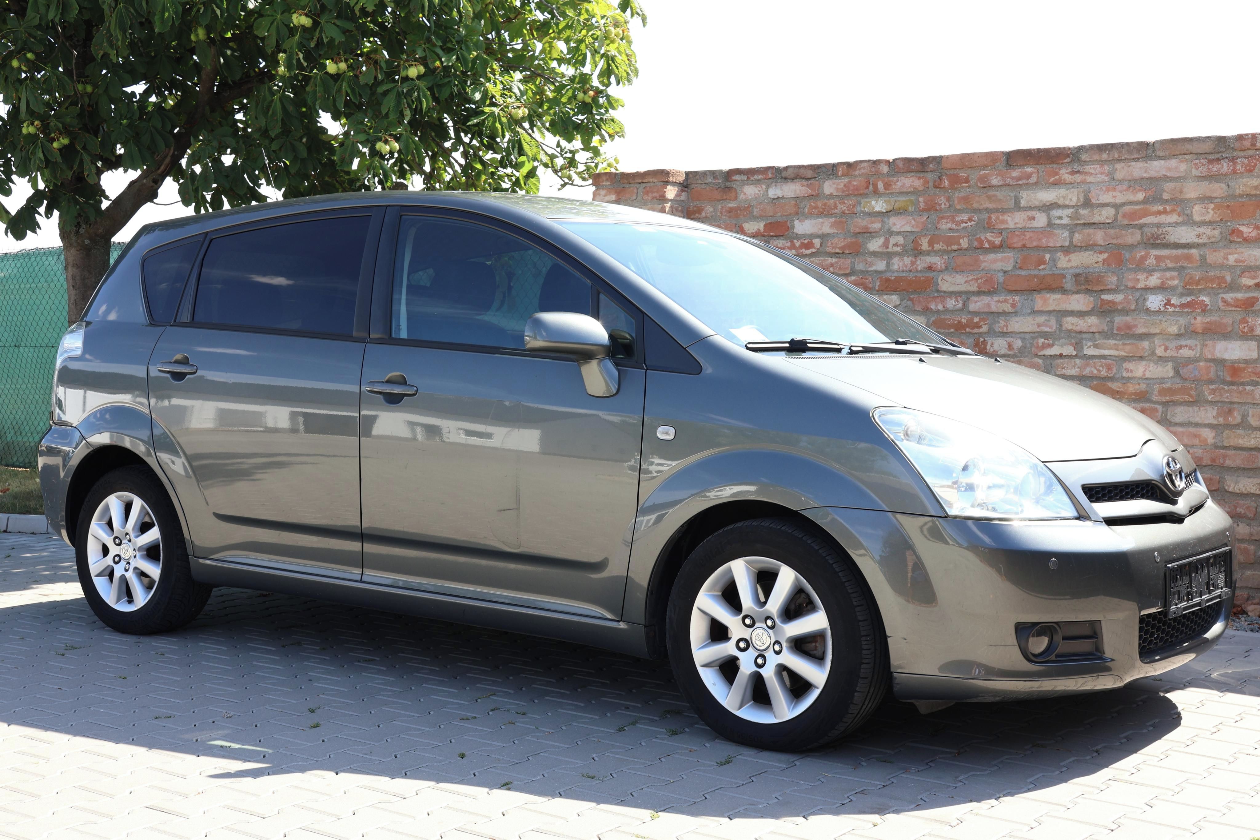 Toyota Corolla, Toyota Corolla Verso 2.0 D-4D - fotka 6