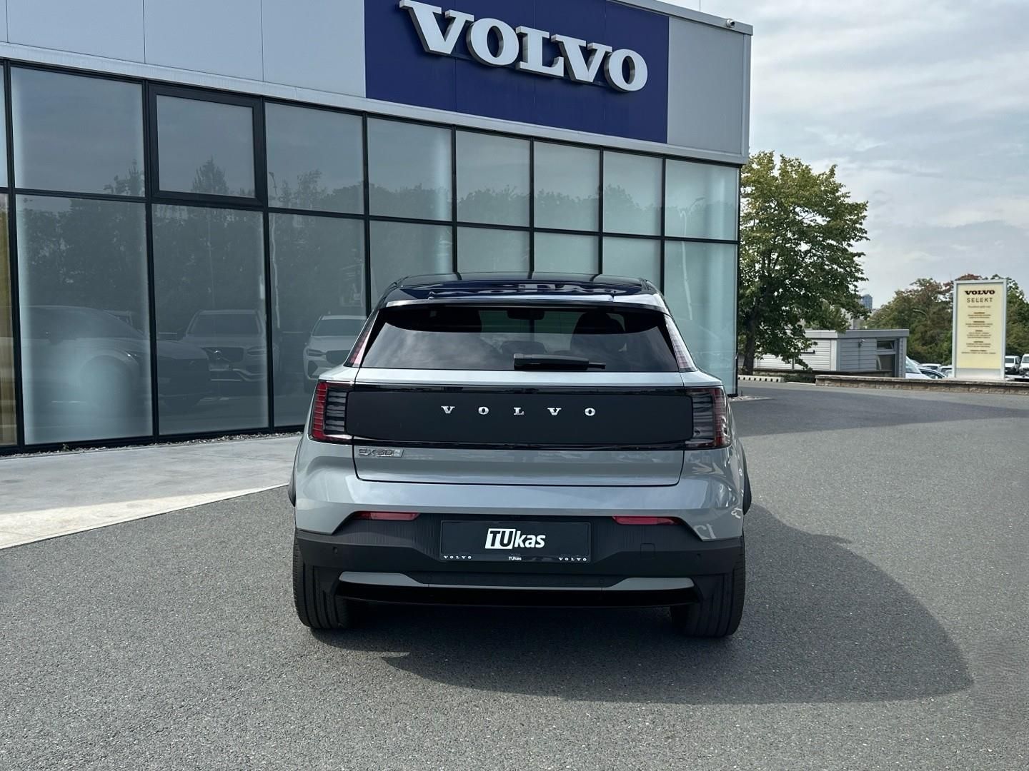 Volvo EX30, P5 Long Range Electric 200kW P - fotka 5