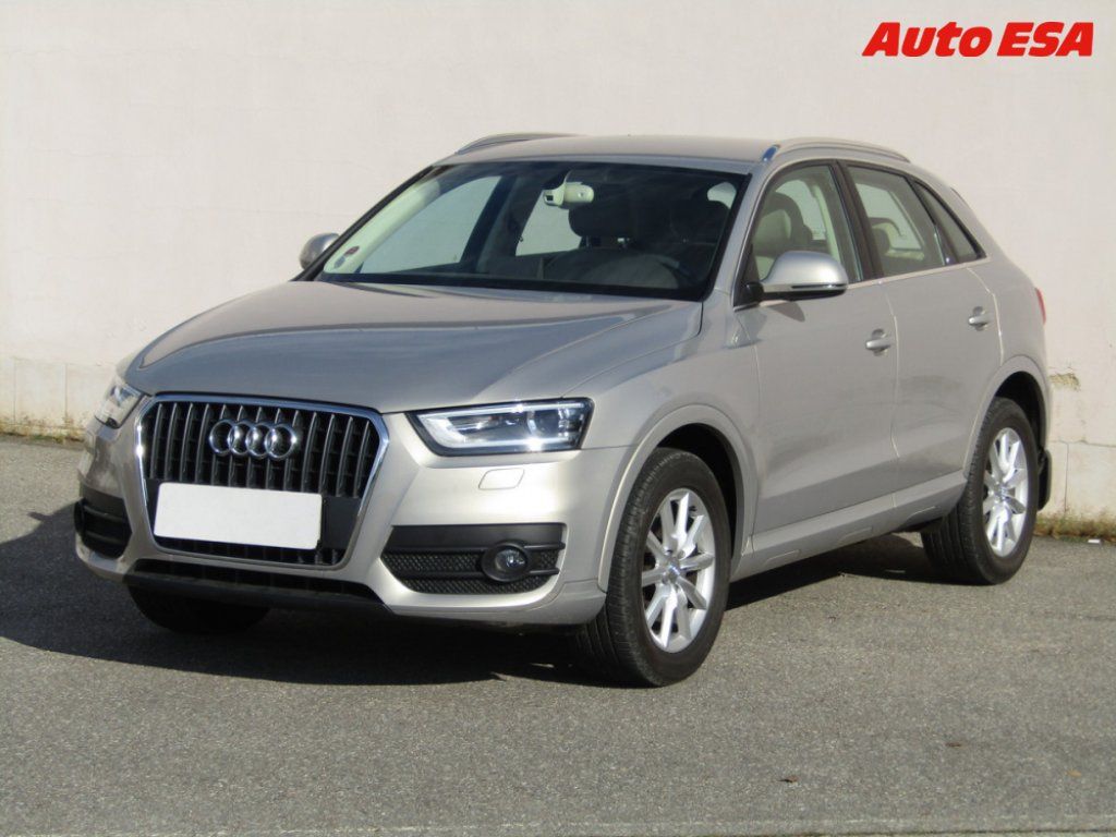 Audi Q3, 2.0 TFSi quattro,4x4,navi - fotka 3
