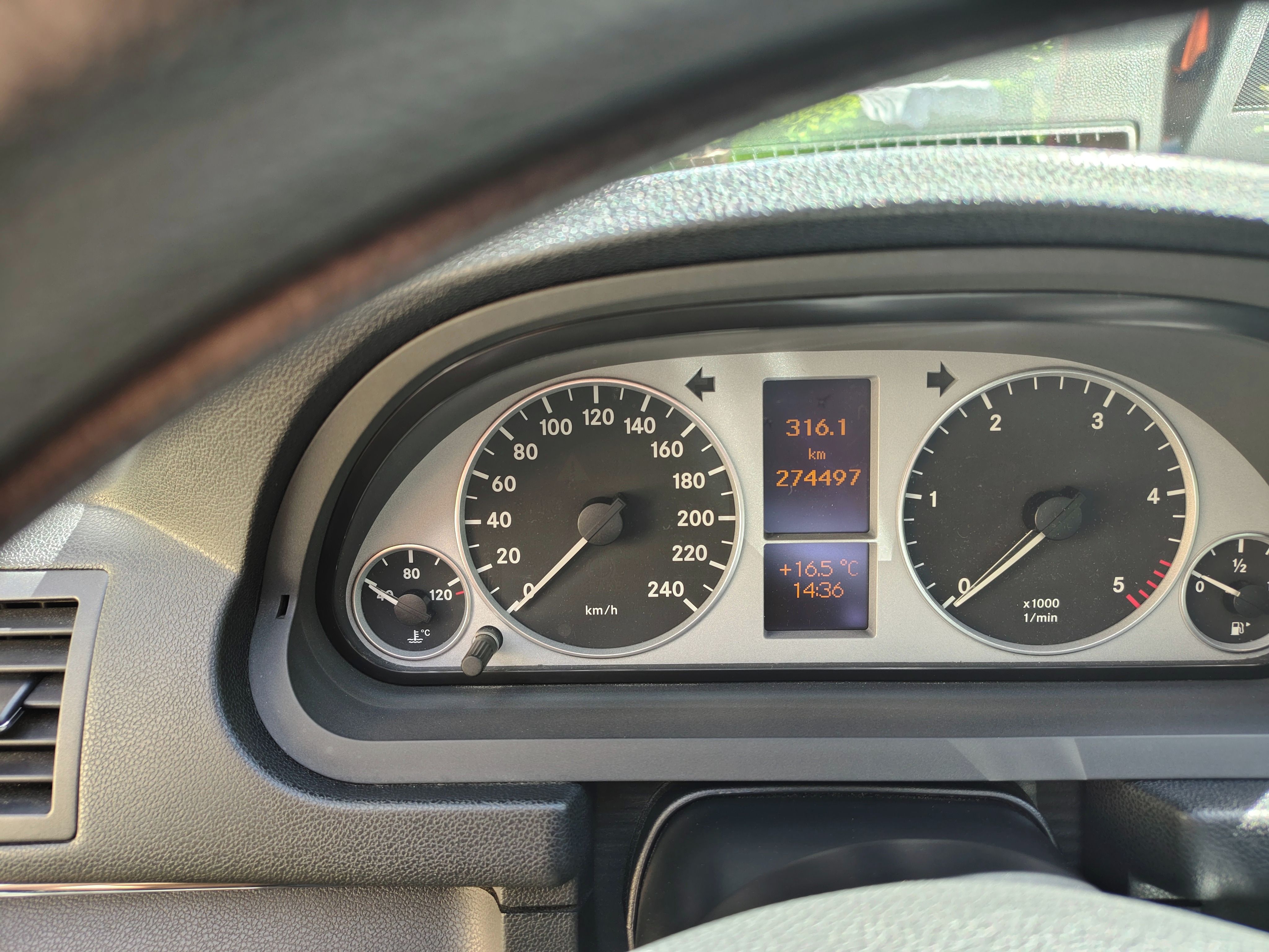 Mercedes-Benz Třídy B, Pěkný Mercedes Benz B - fotka 6