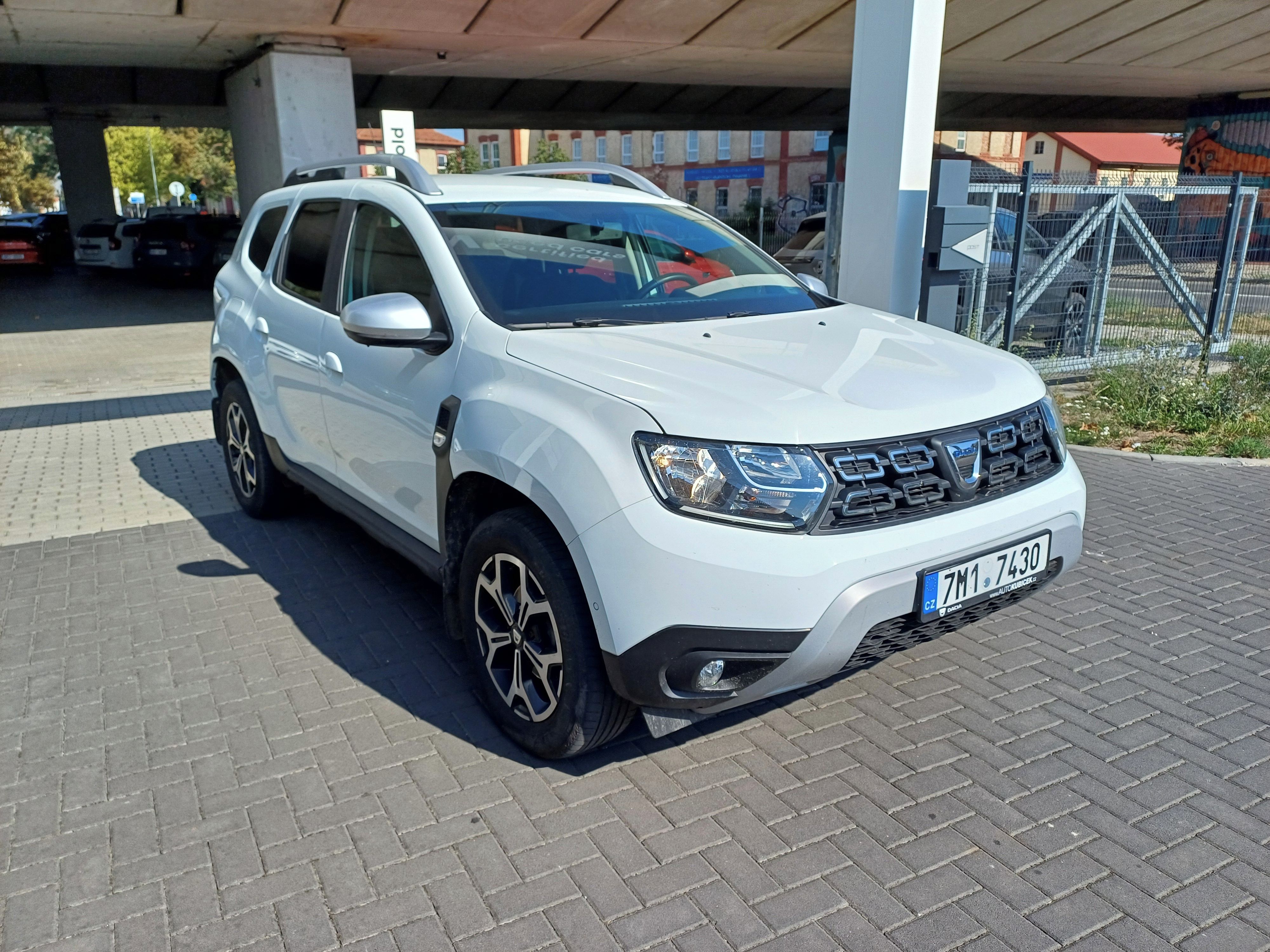 Dacia Duster, Prestige Blue dCi 85kW - fotka 4