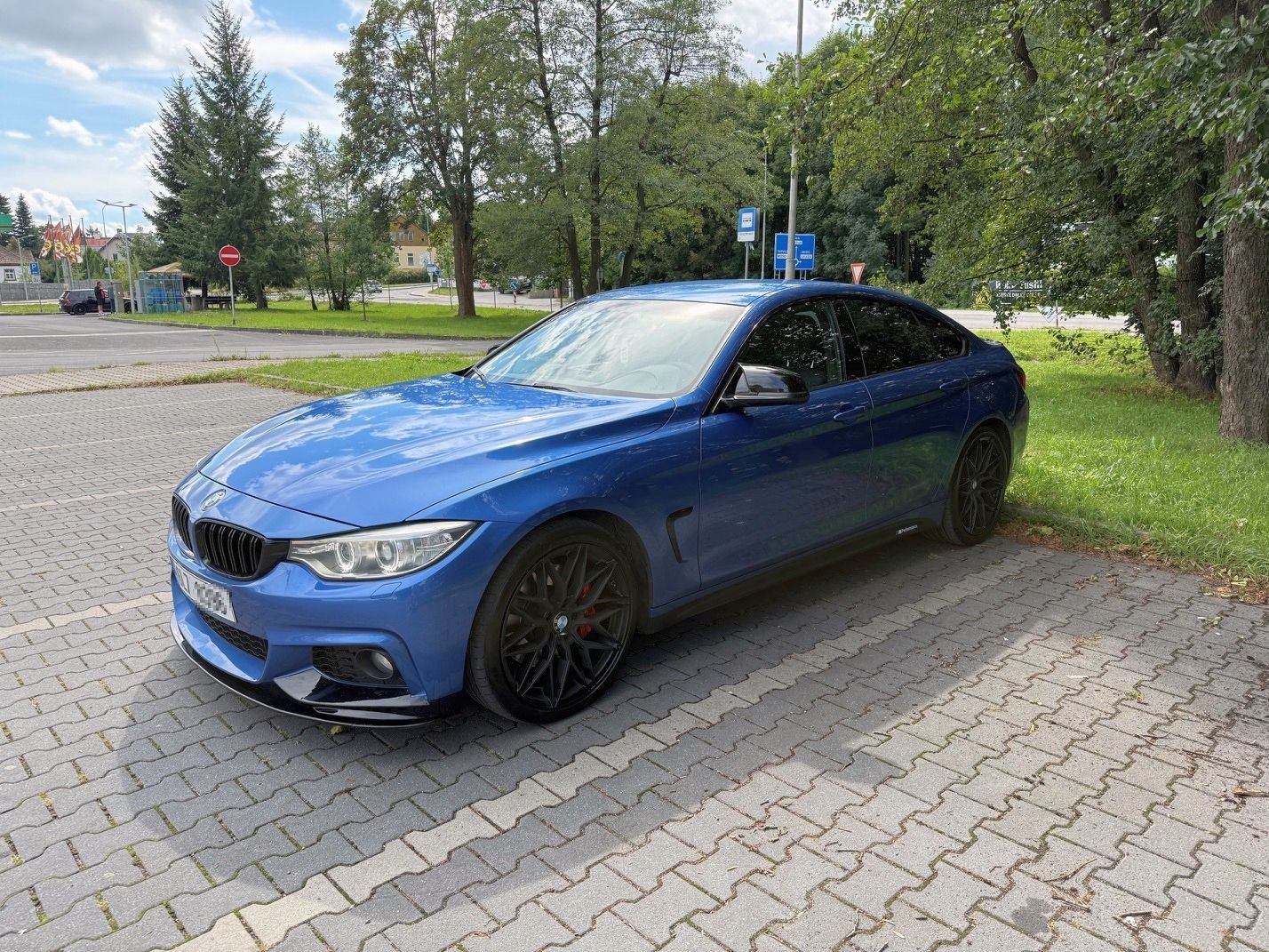 BMW Řada 4, 435i - fotka 2