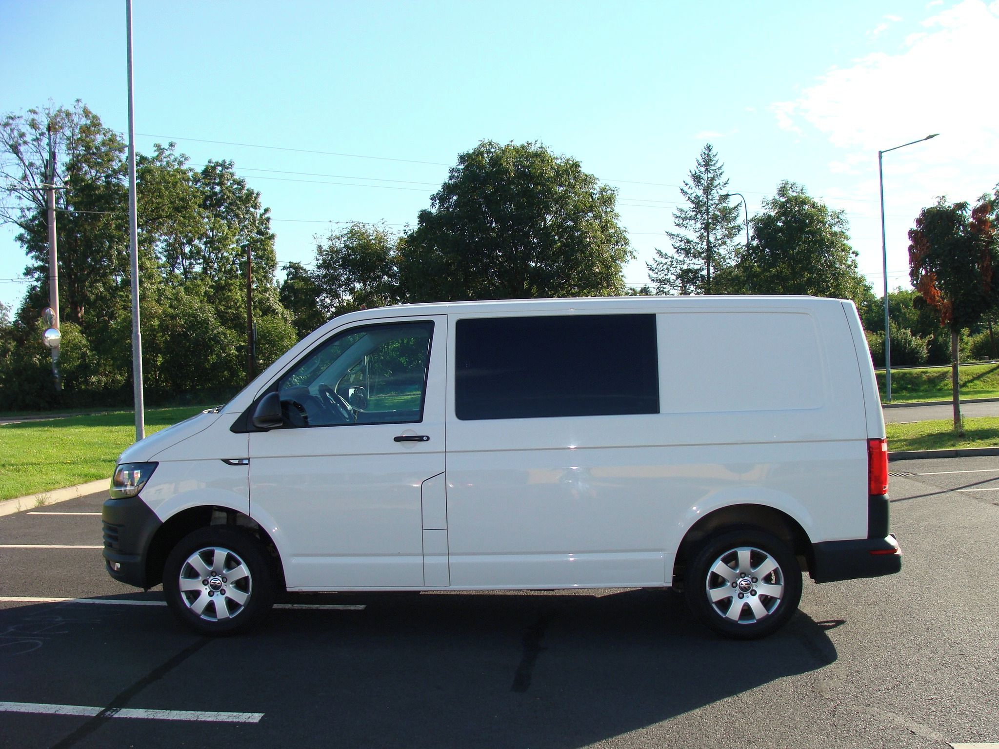 Volkswagen Transporter, T6 2,0TDI 110kW - fotka 6