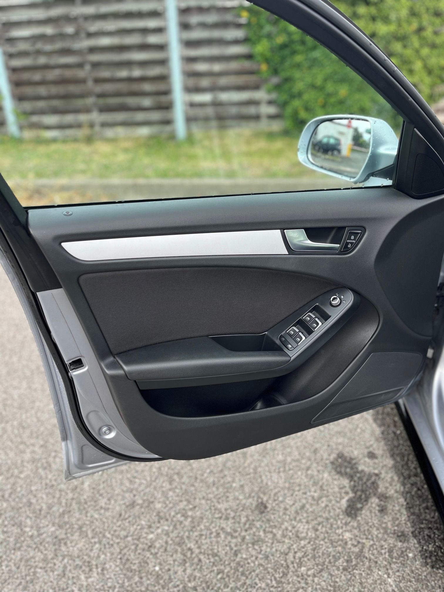 Audi A4 Avant, 2.0 TDI, 110 kw, S-LINE, DPH - fotka 6